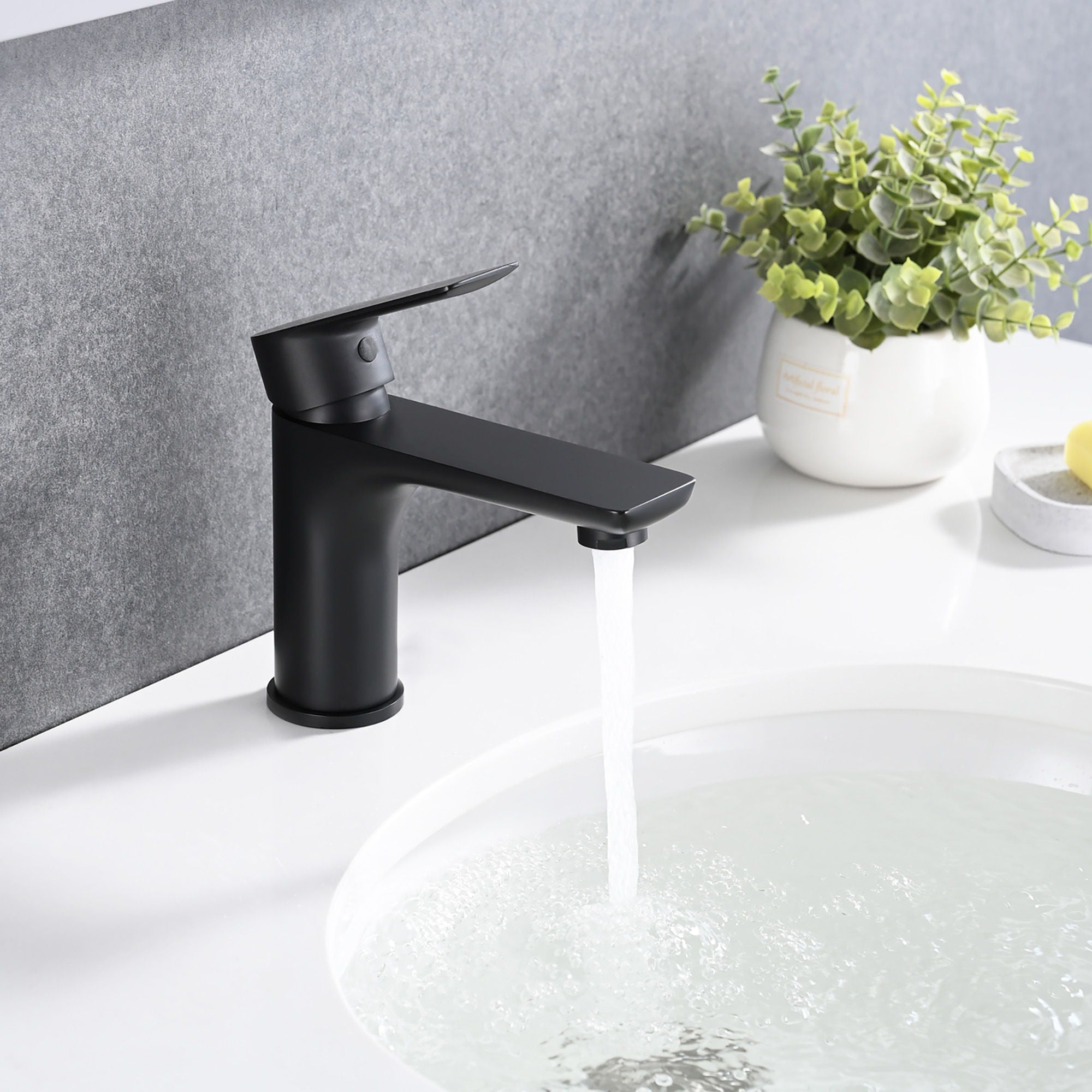 Modern Bathroom Sink Faucet Single Handle Brass Countertop Mount - Matte Black
