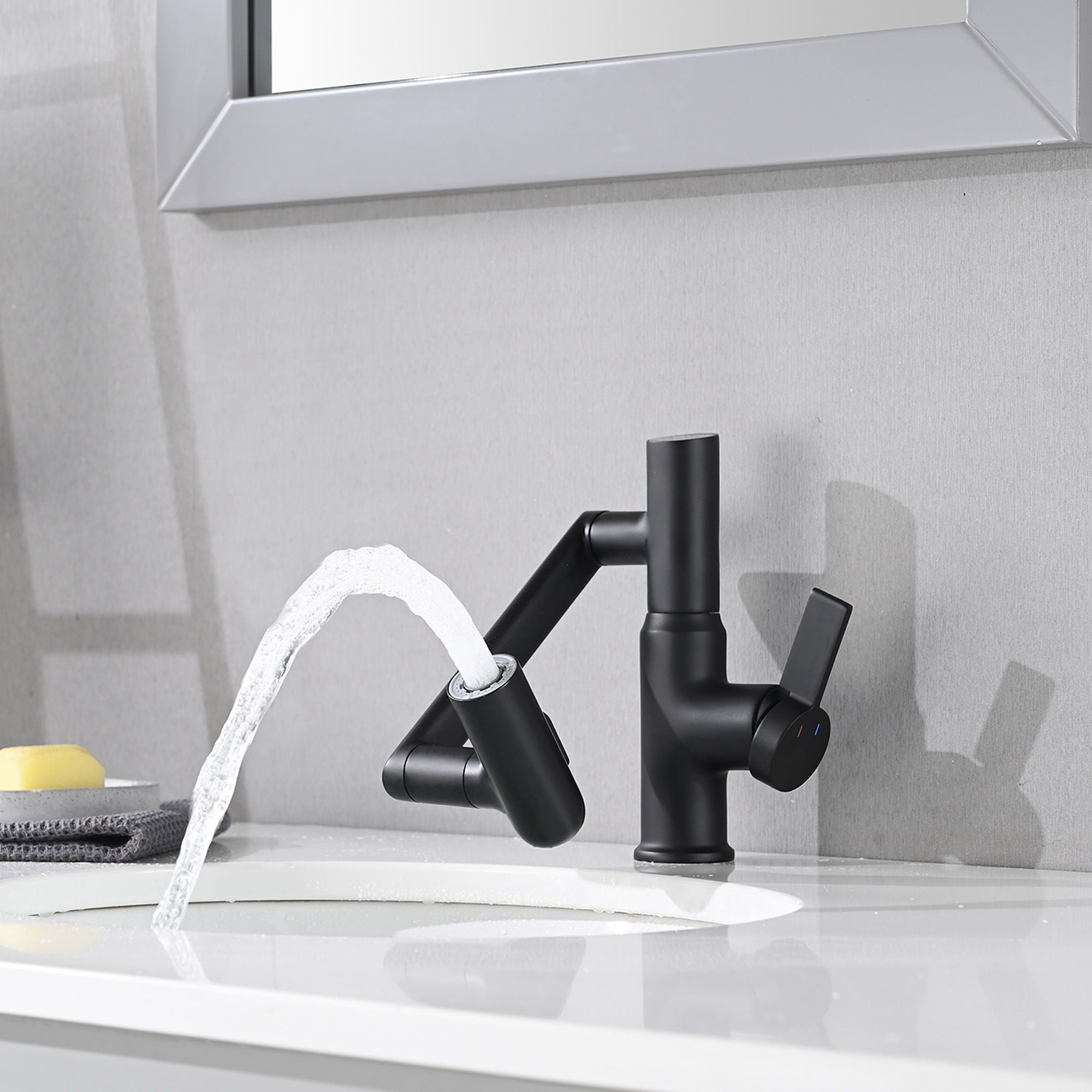 Modern Brass Bathroom Sink Faucet With Spray Function, Temperature Display & 360 Degree Rotary - Matte Black