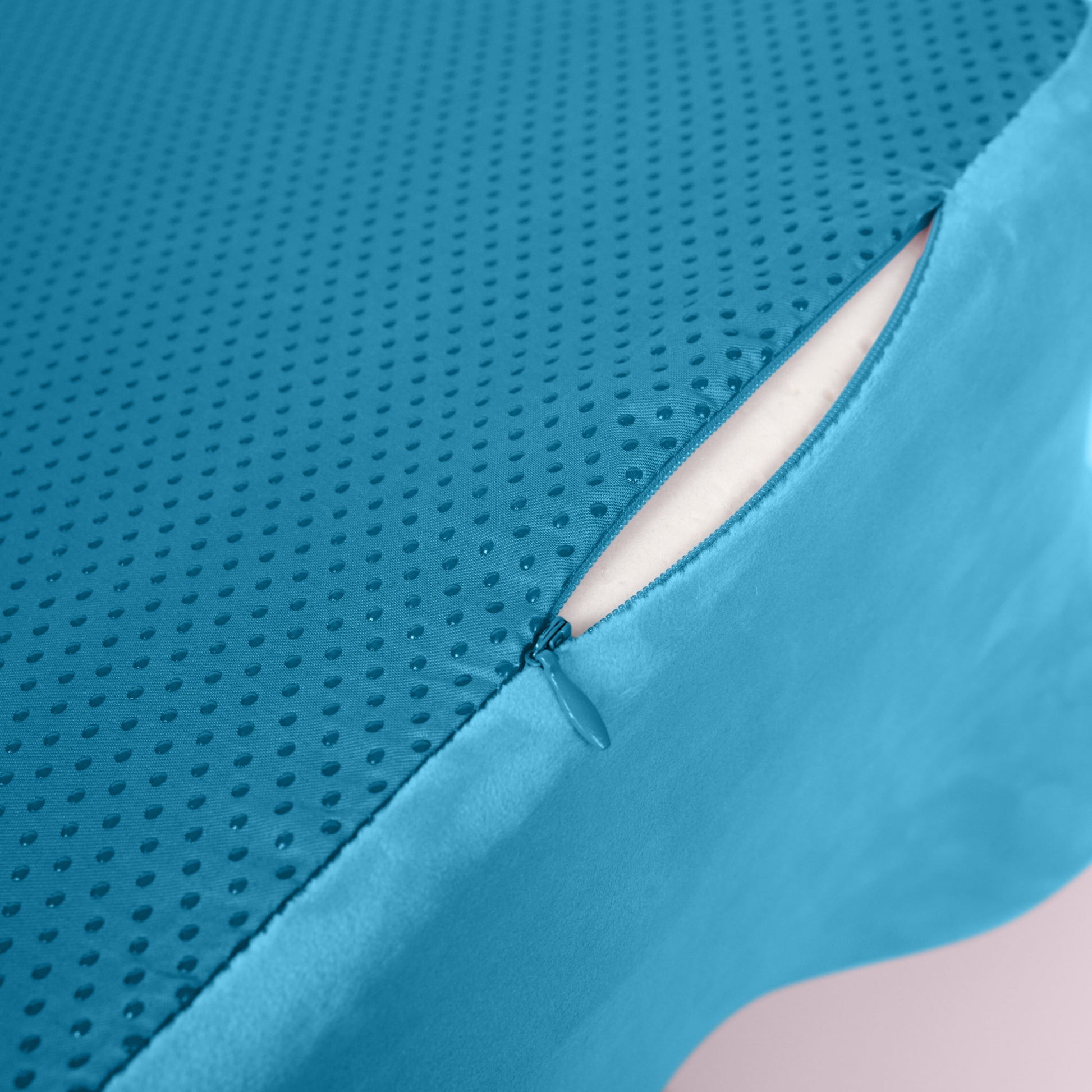 Ergonomic Spinal Posture Support Bed Pillow - Best Buy Furniture