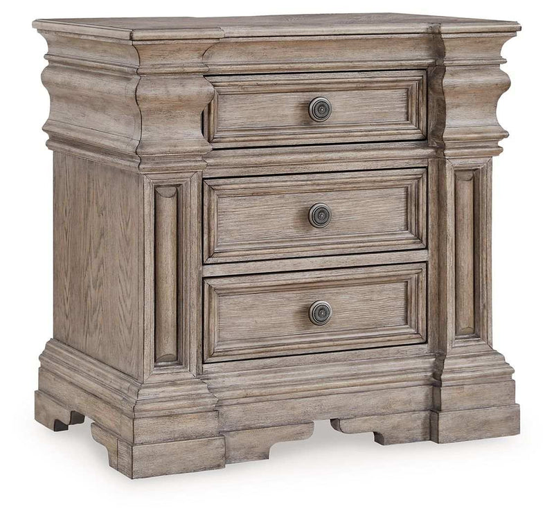 Blairhurst - Three Drawer Night Stand - Light Grayish Brown - Best Buy Furniture