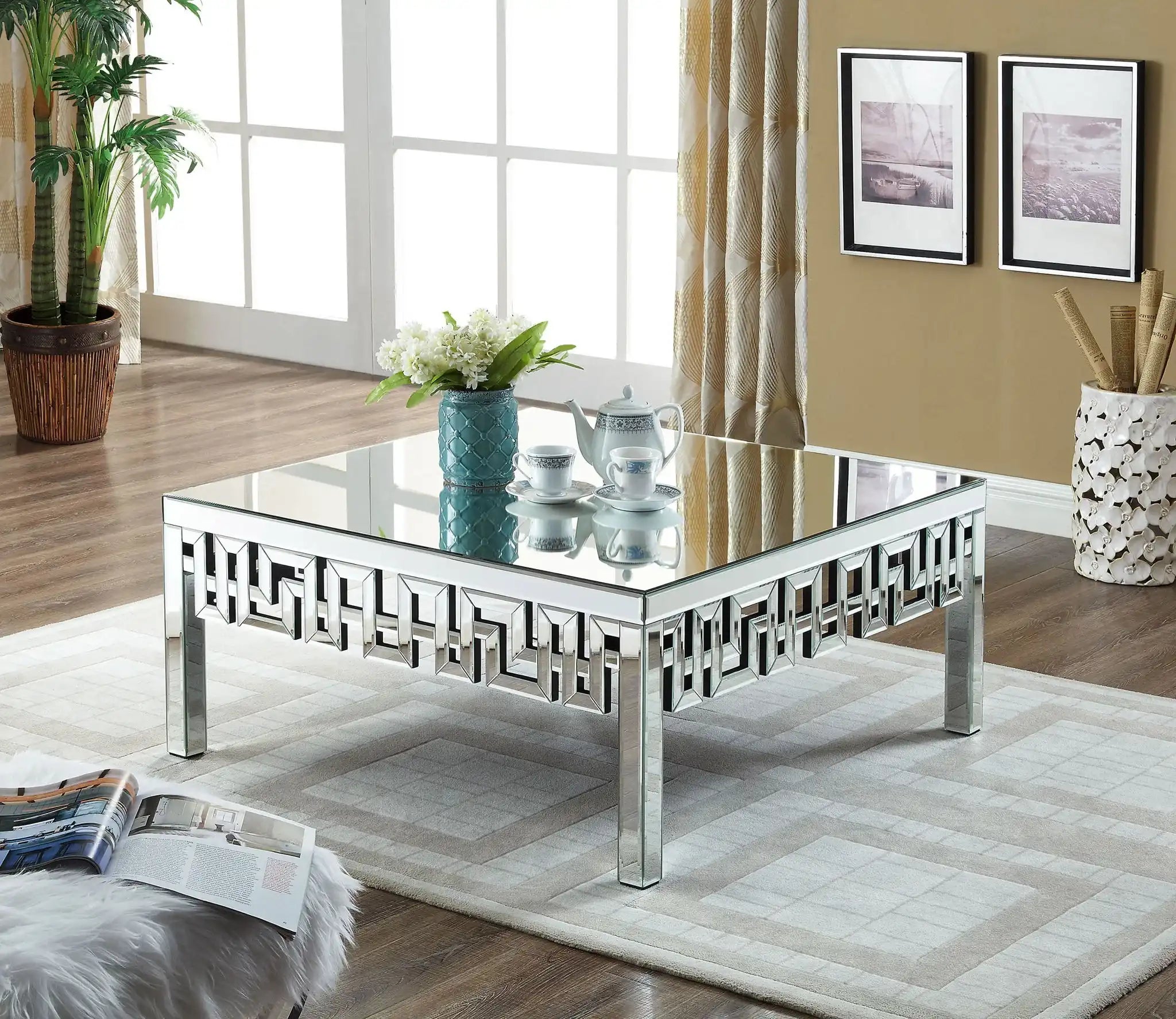 Aria - Table