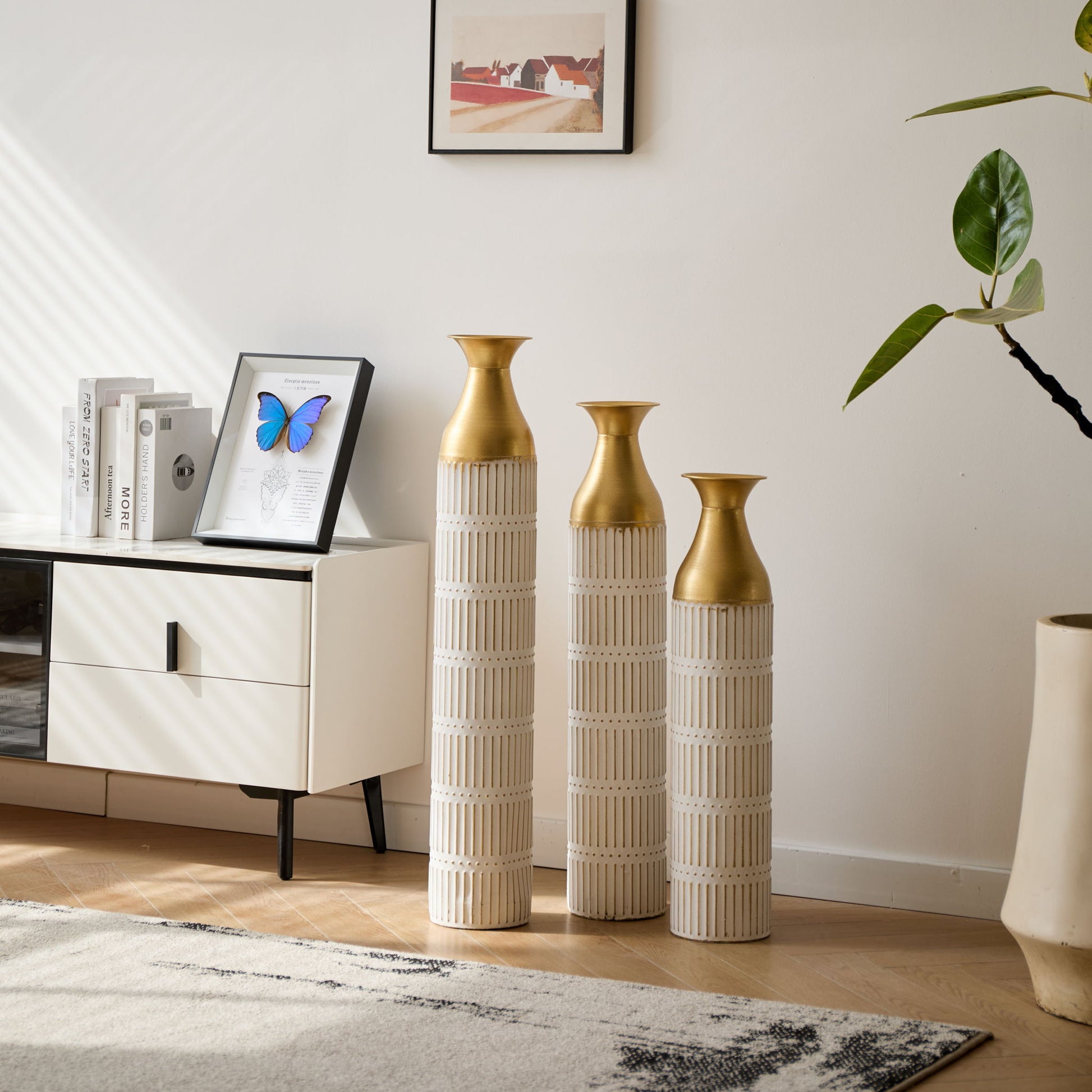 Floor Metal Vases Decorated White Metal Vases (Set of 3) Gorgeous Home Decoration Large Glazed Metal Vases - White - Best Buy Furniture