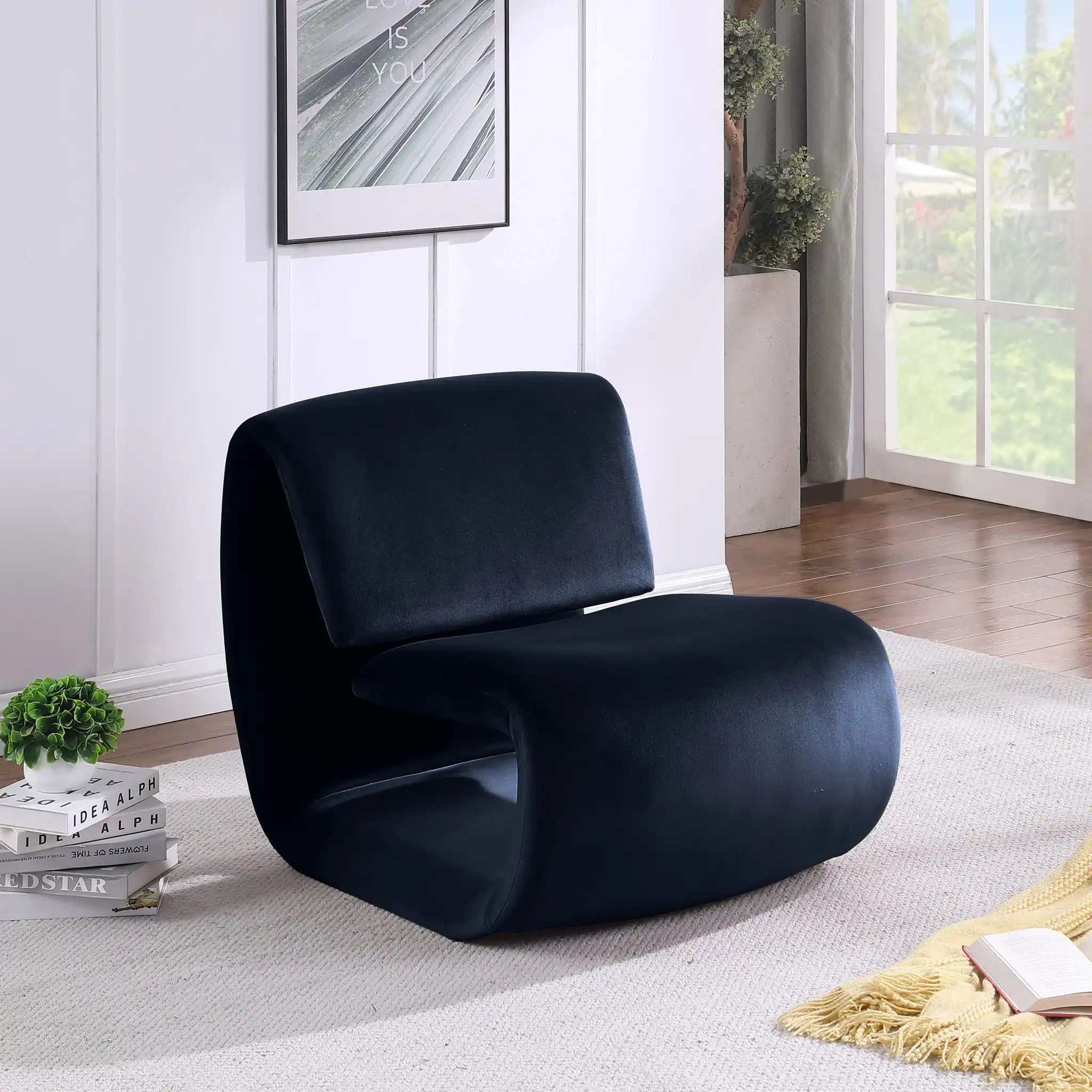 Nouveau - Accent Chair