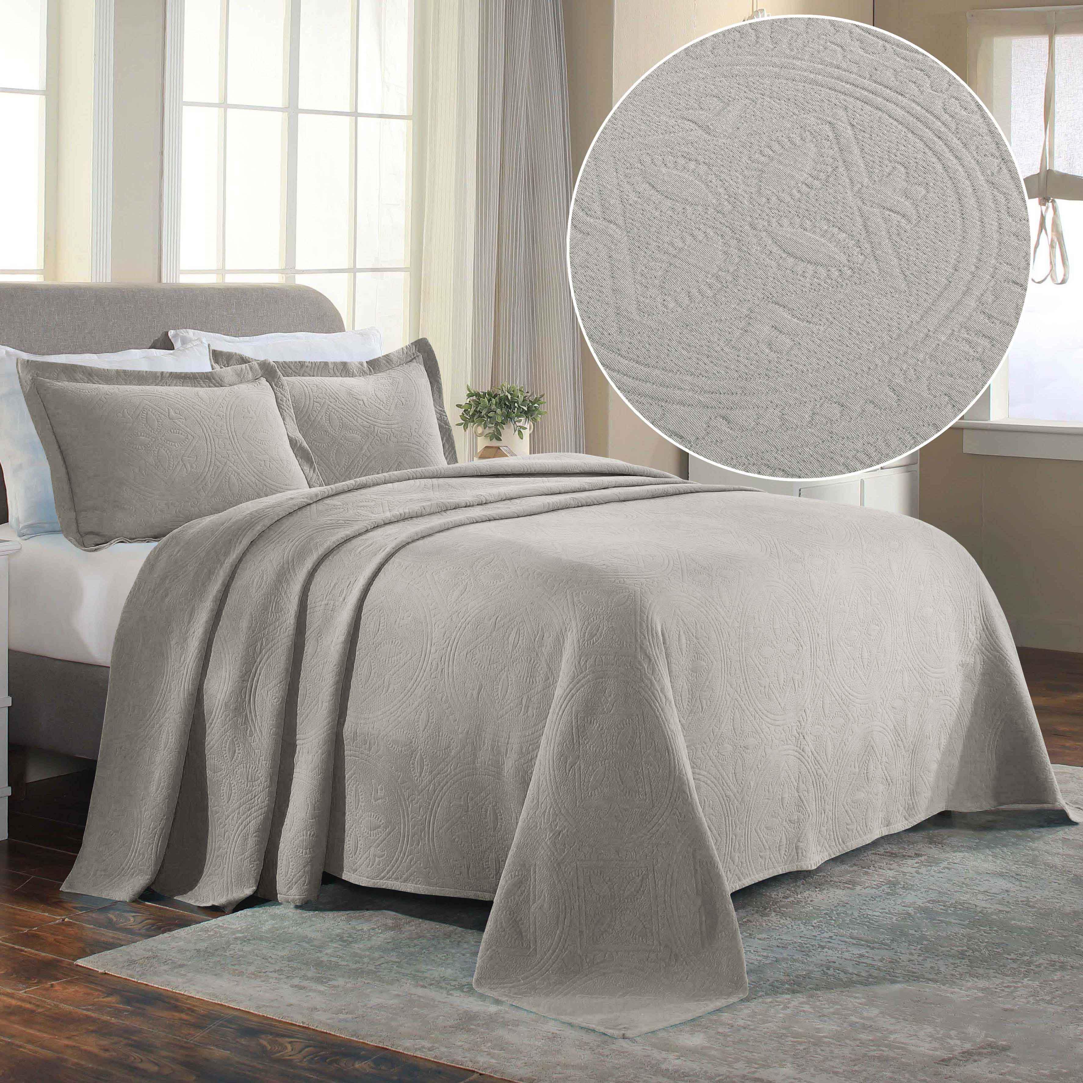 Celtic Circle Cotton Jacquard Matelasse Bedspread Set - Bedspread by Superior Brand