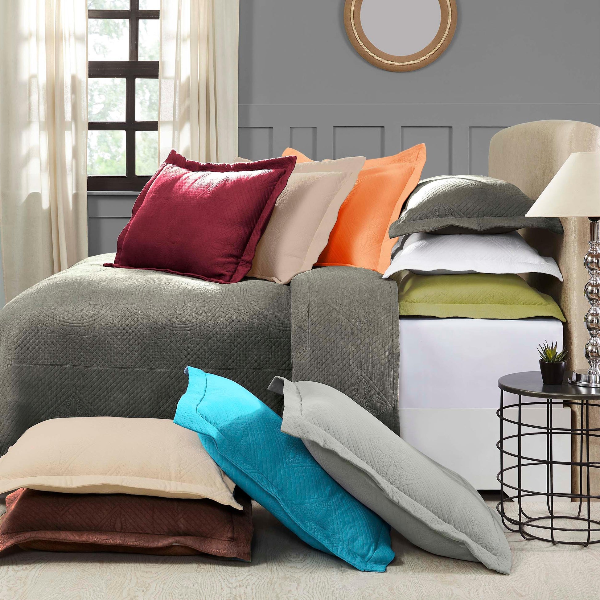 Celtic Circle Cotton Jacquard Matelasse Bedspread Set - Bedspread by Superior Brand