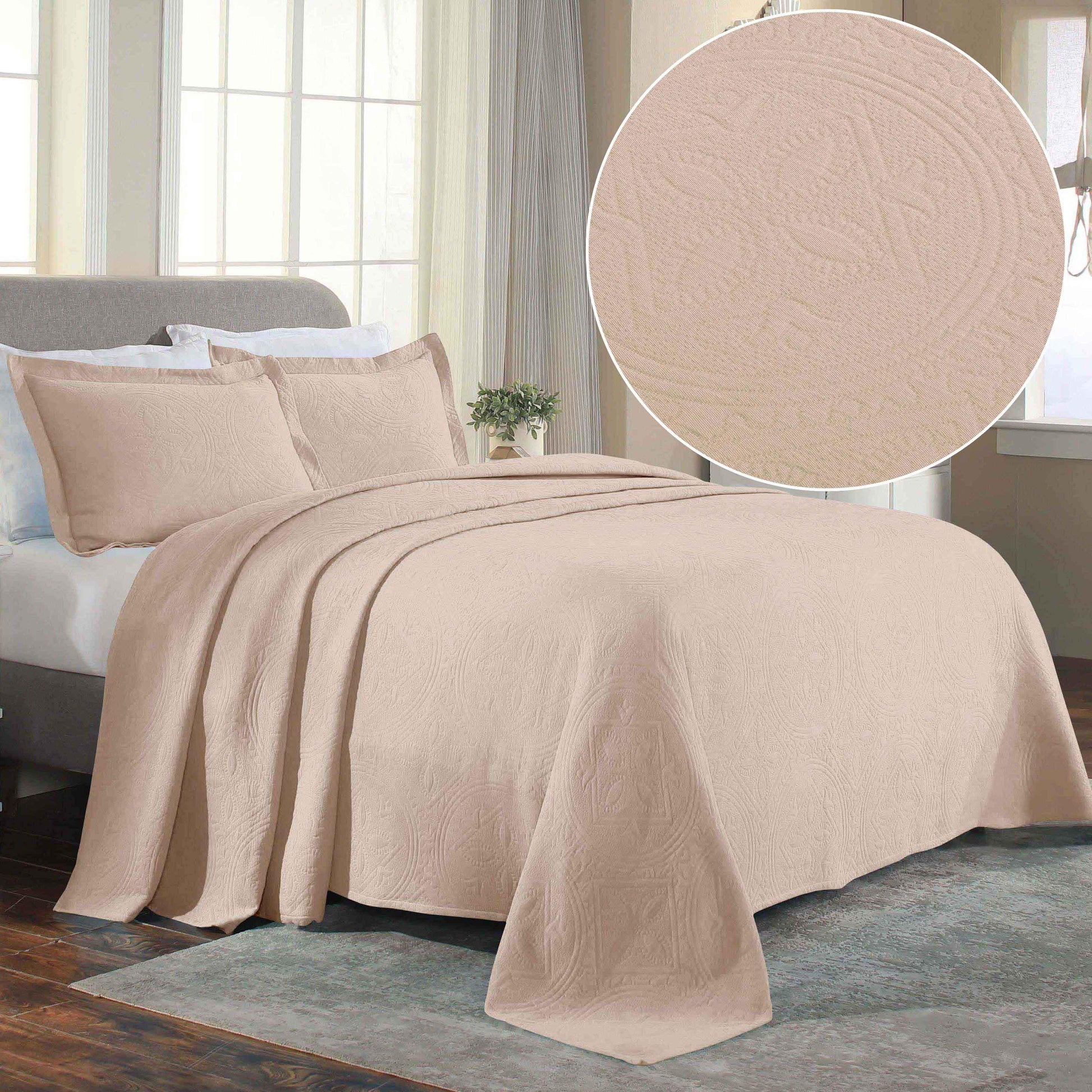 Celtic Circle Cotton Jacquard Matelasse Bedspread Set - Bedspread by Superior Brand