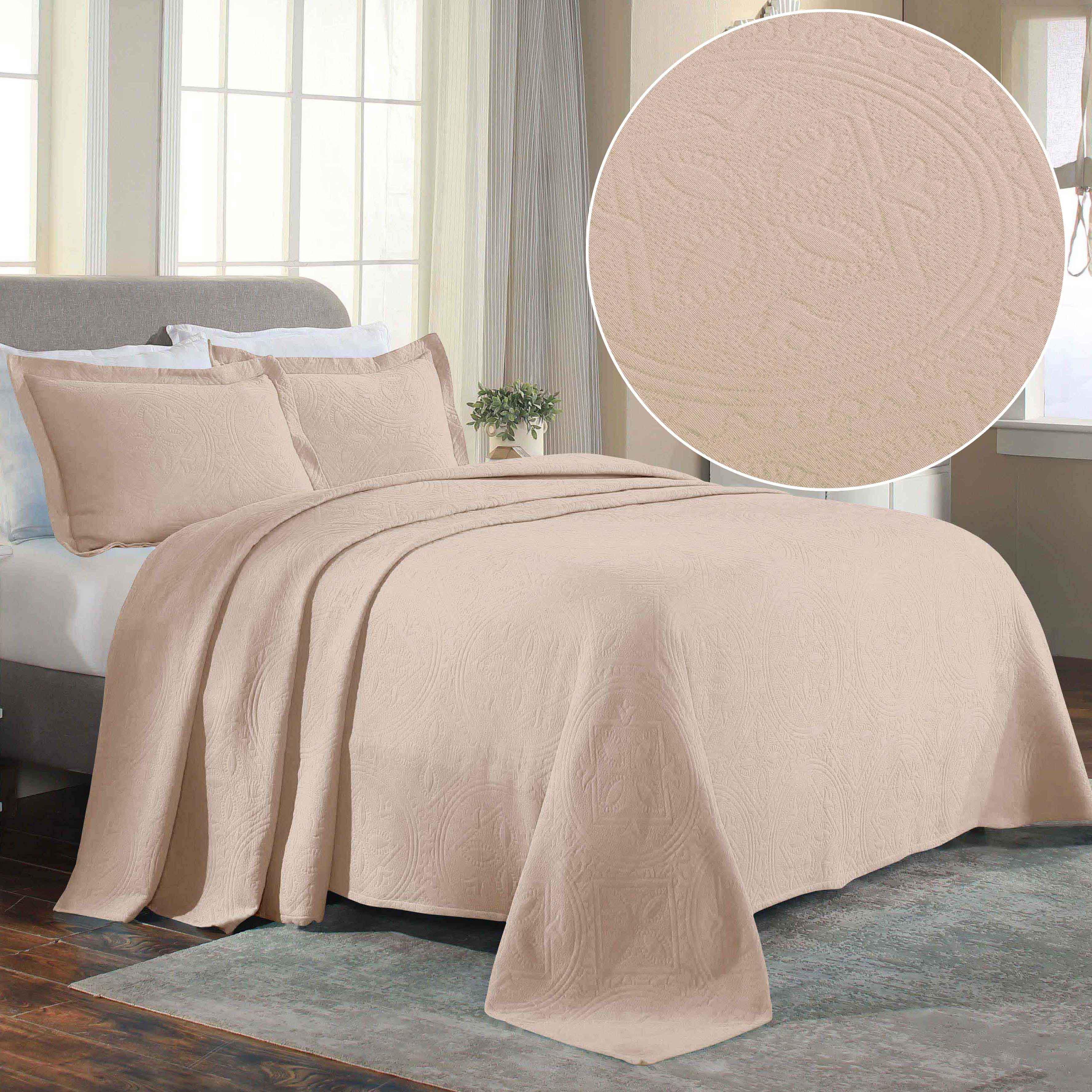 Celtic Circle Cotton Jacquard Matelasse Bedspread Set - Bedspread by Superior Brand