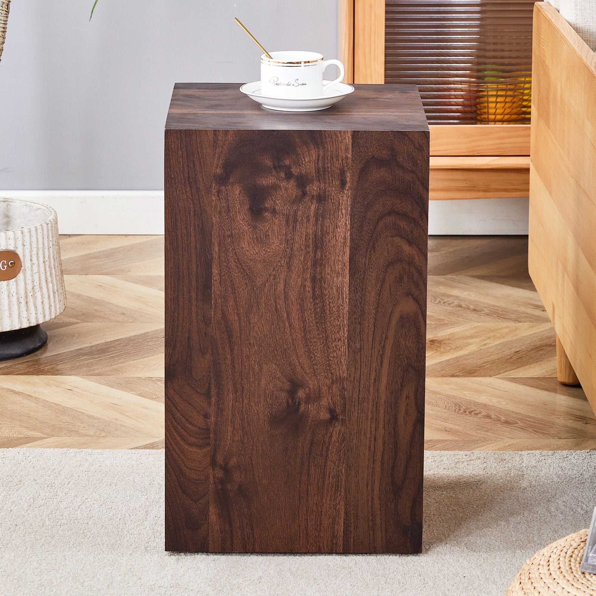 Modern Coffee Table With Stylish Design