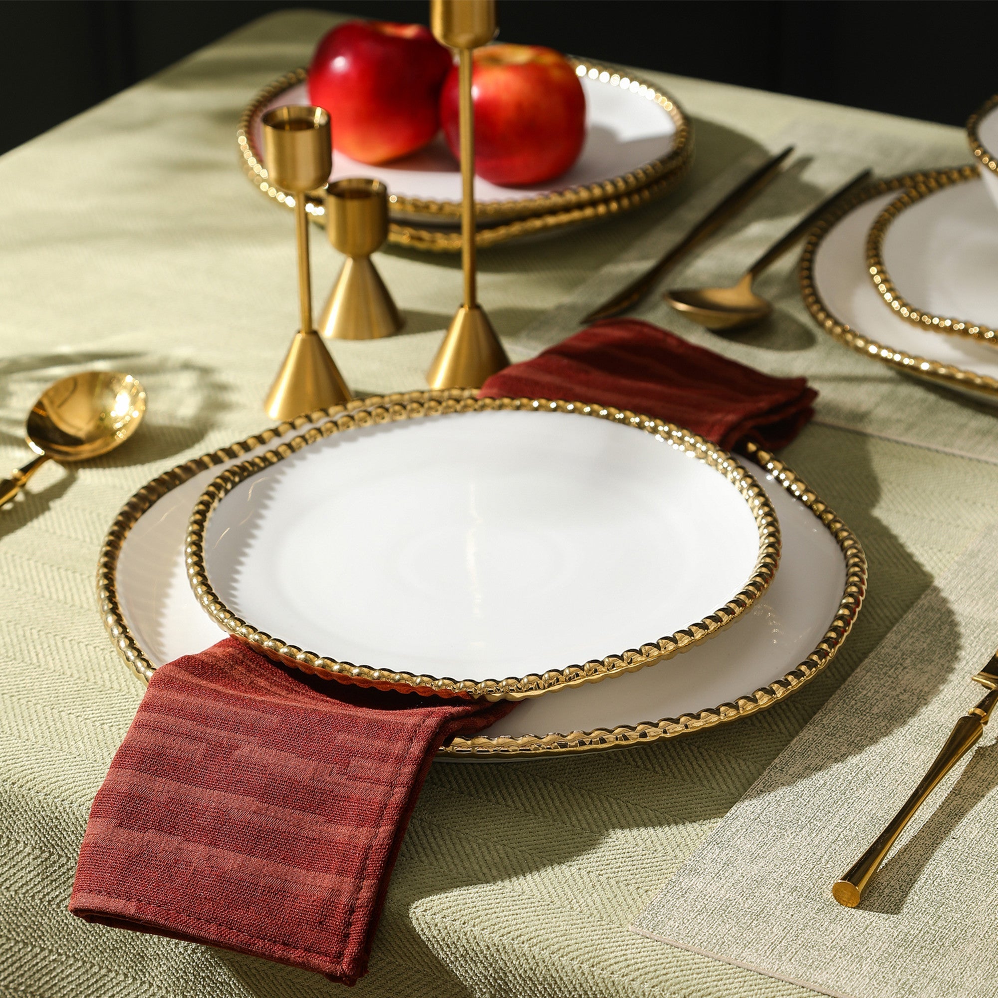 Akoya Porcelain Dinnerware Set - White
