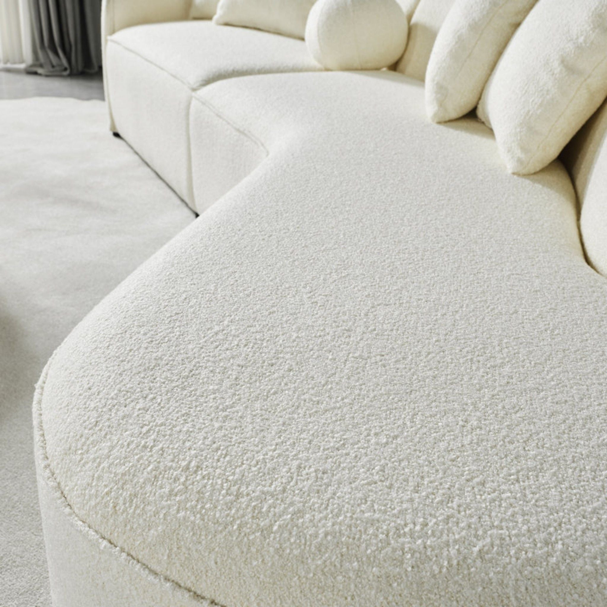 Elijah - Japandi Curvy Sectional Sofa - Beige