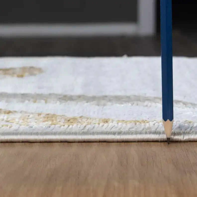 Nova - 2'7" X 7' Area Rug - Multi / White