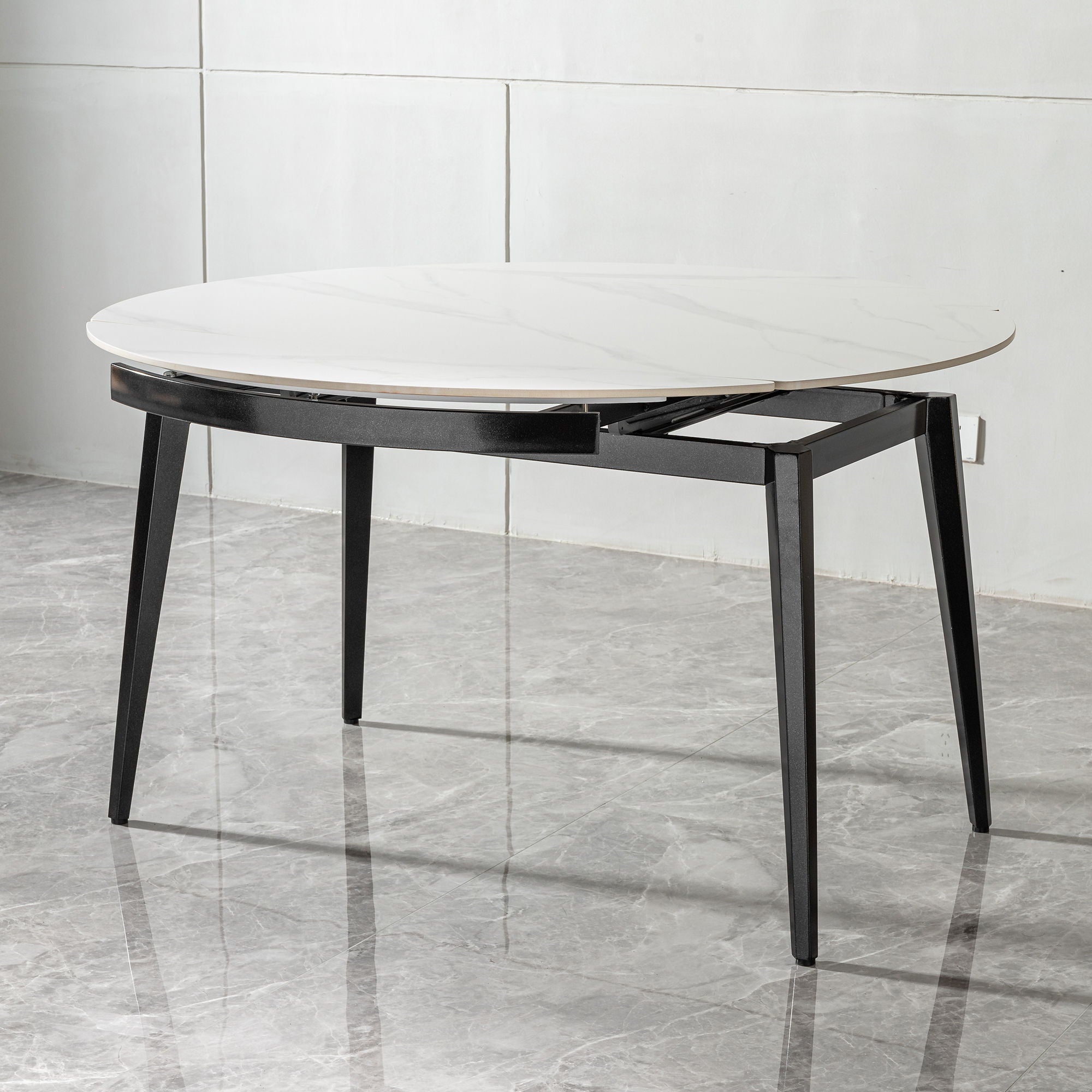 Modern Extendable Round Dining Table With Sintered Stone Top - White / Black