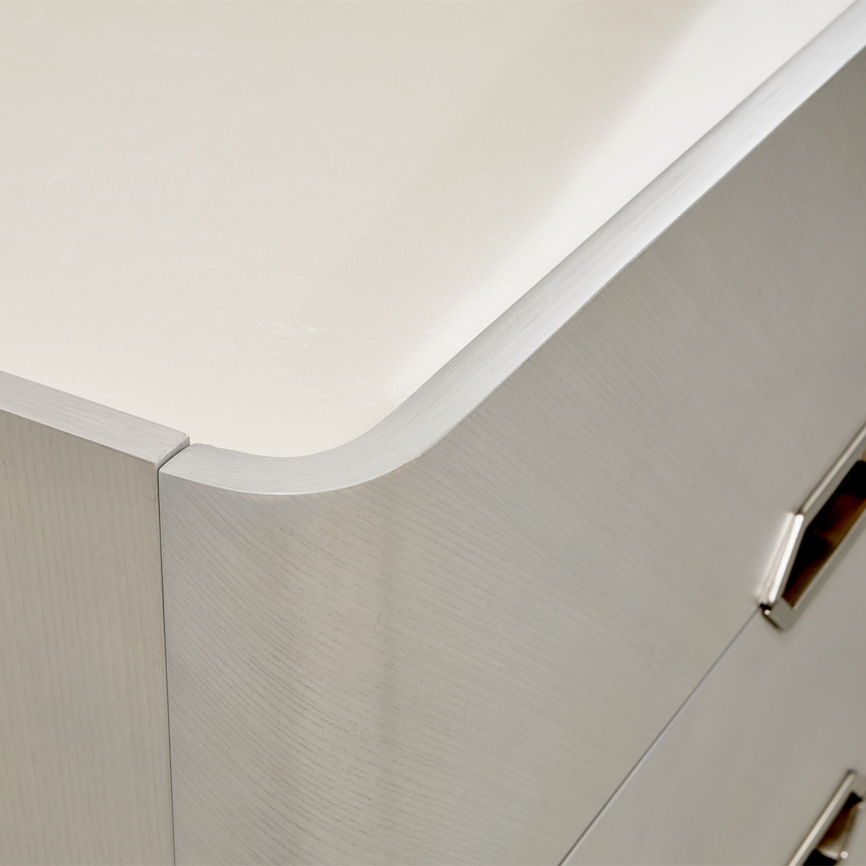 Penthouse - Dresser