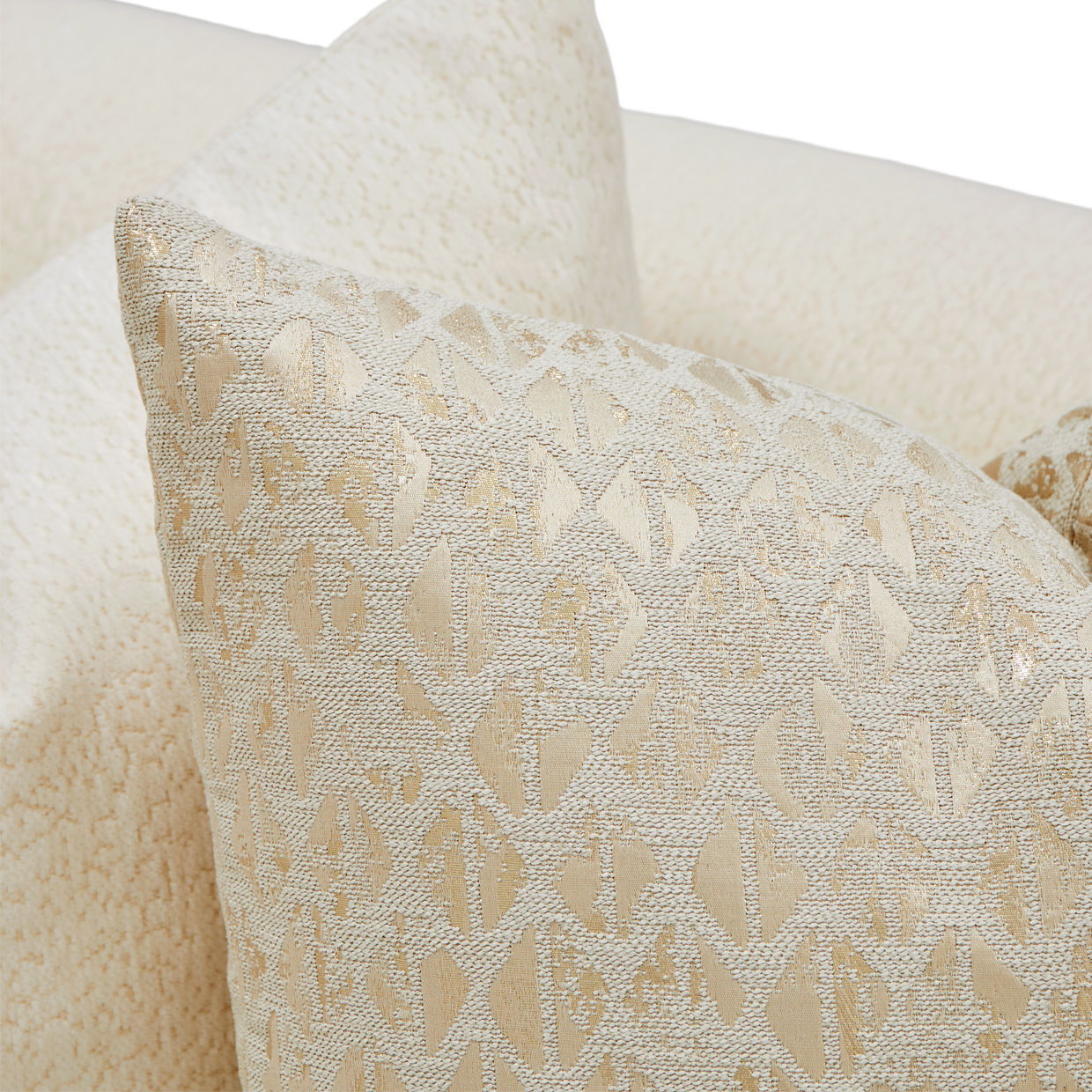 Sassani - Loveseat - Crepe / Gold