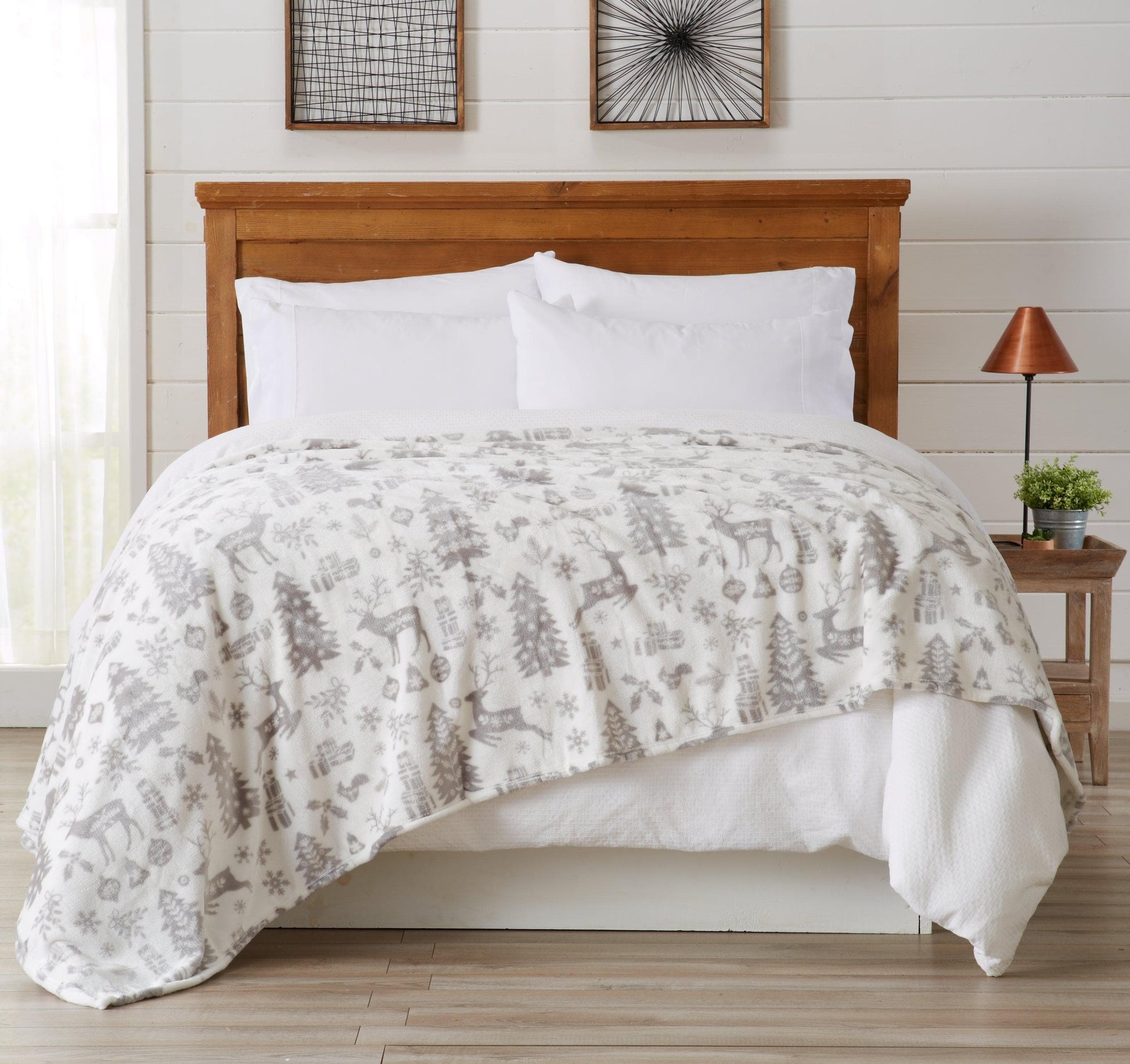 Velvet Throw Blanket - Pearl Collection - Best Buy Furniture