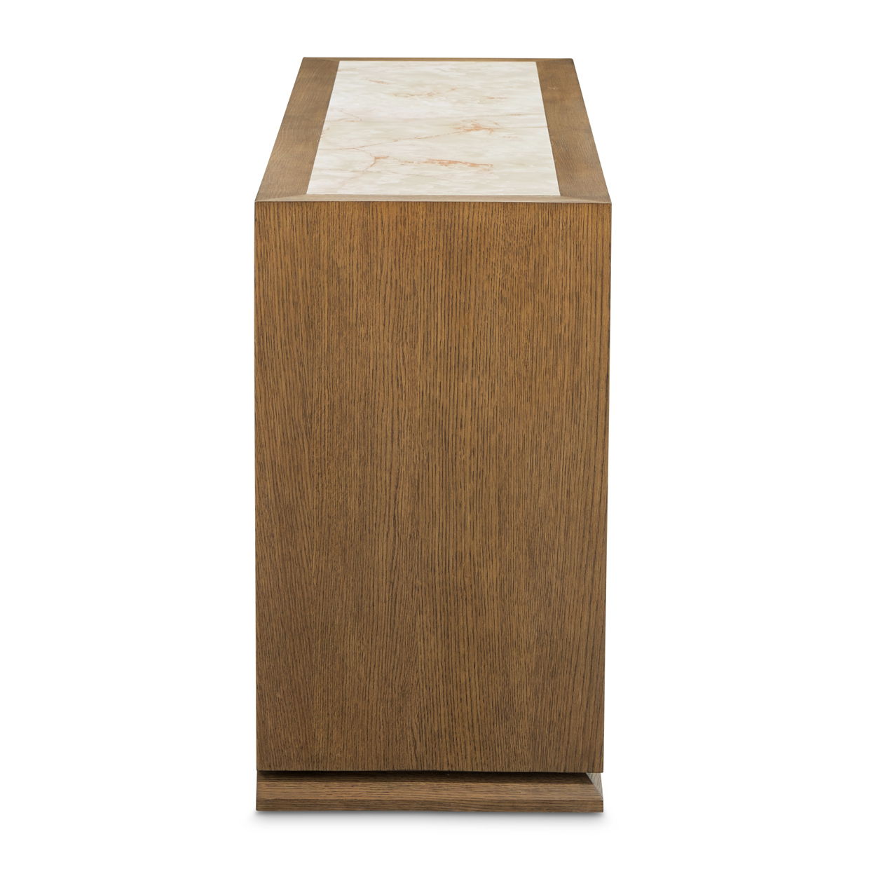 Portrait - Dresser