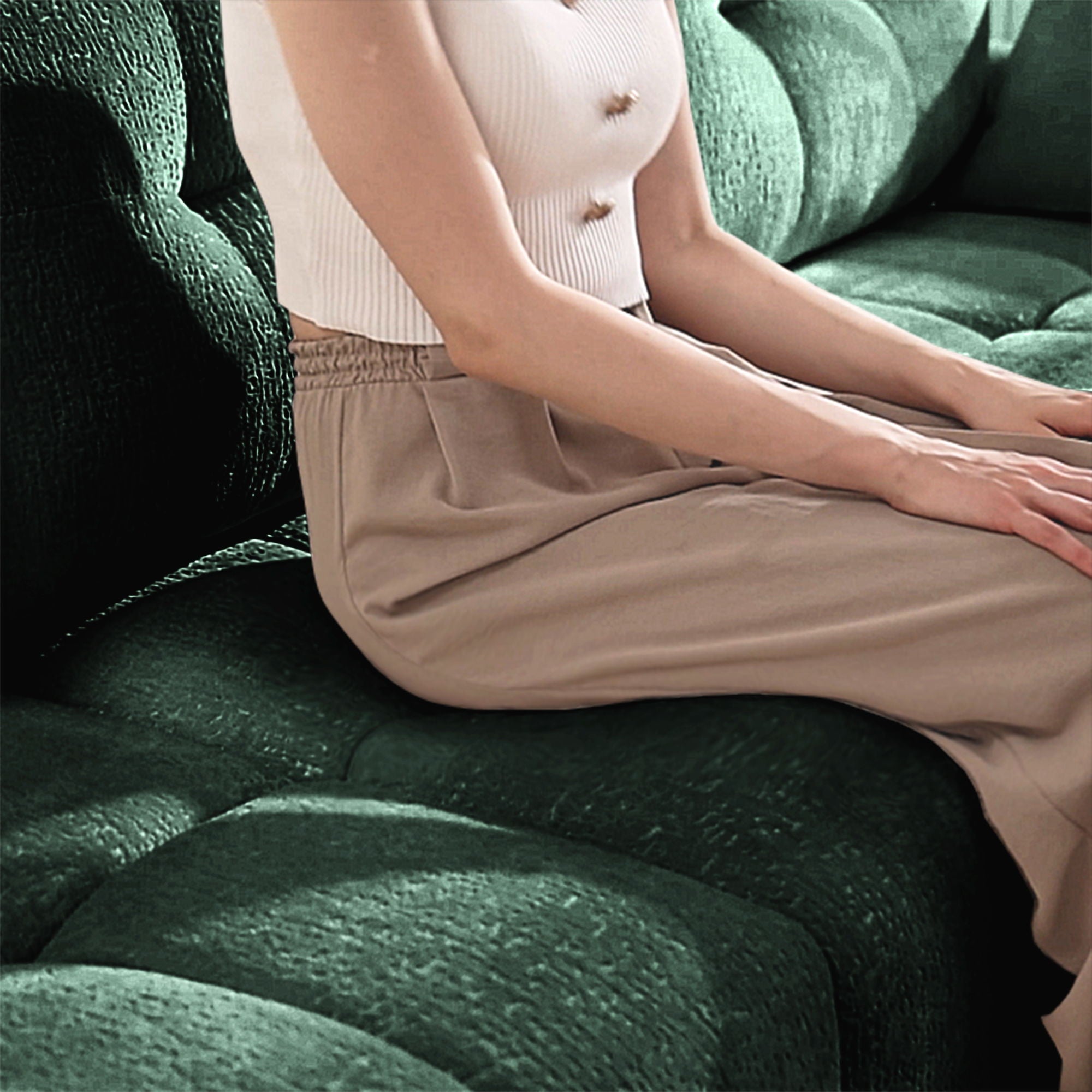 Modern Ergonomic Single Seater Sofa With High Resilience Cushions