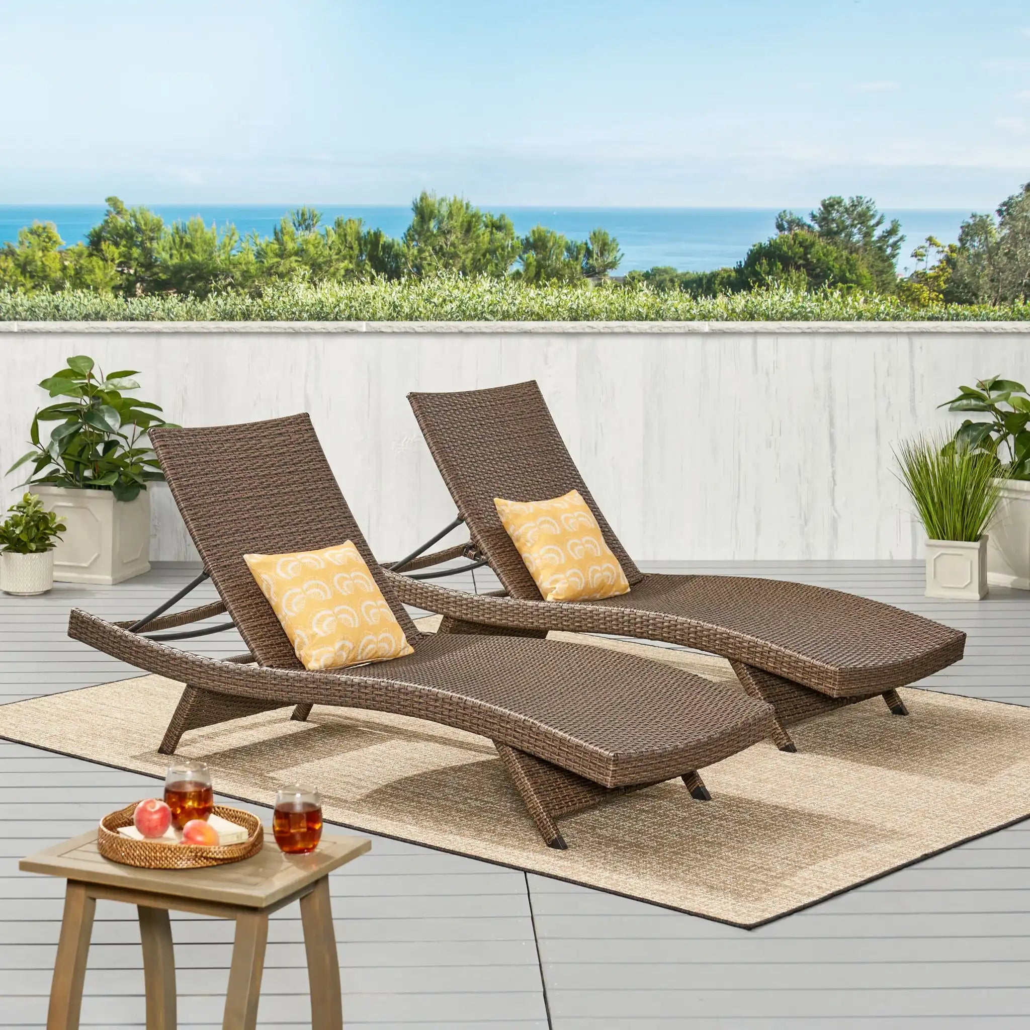 Salem - Chaise Lounge
