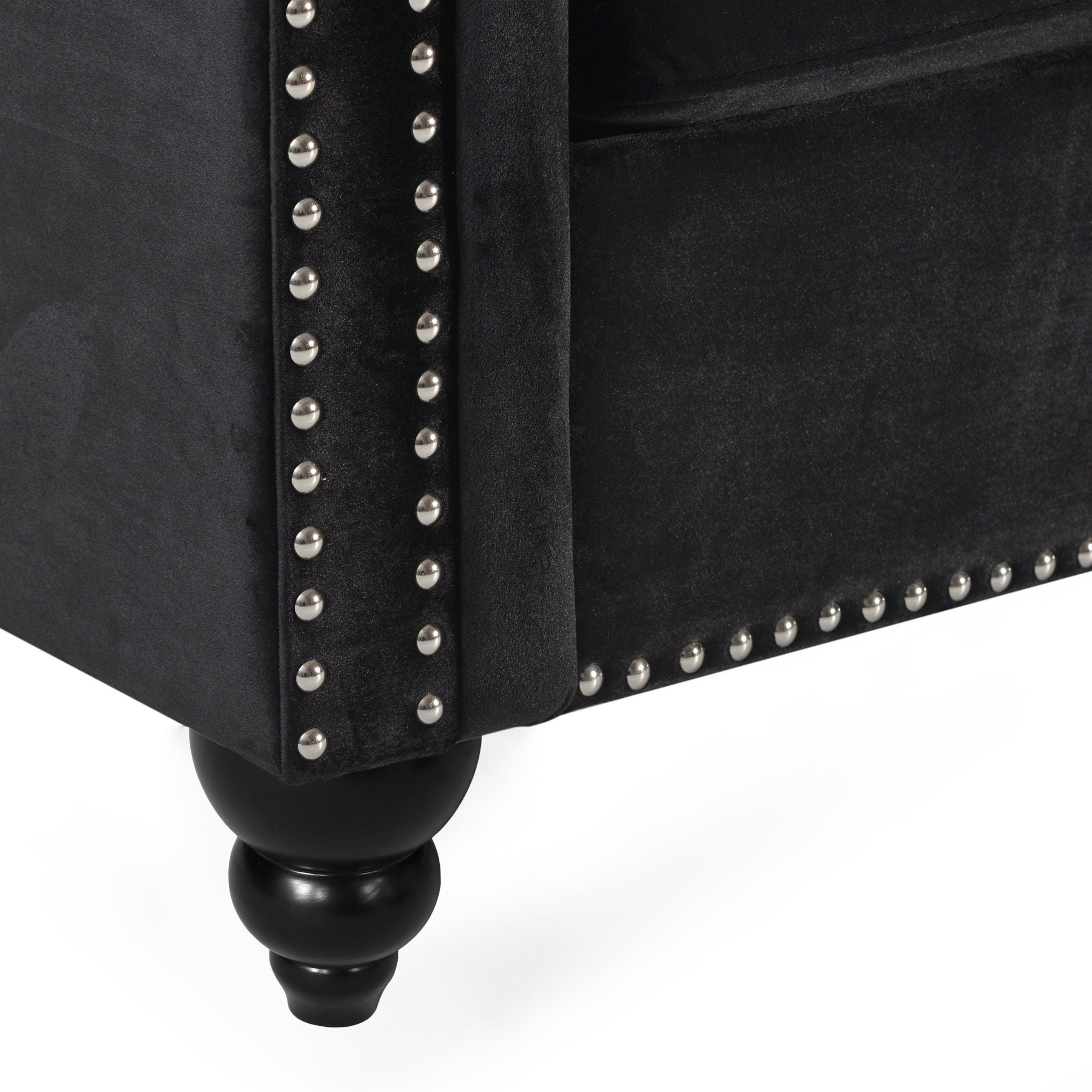 Chesterfield Style 3 Seater Sofa With Deep Button Tufting
