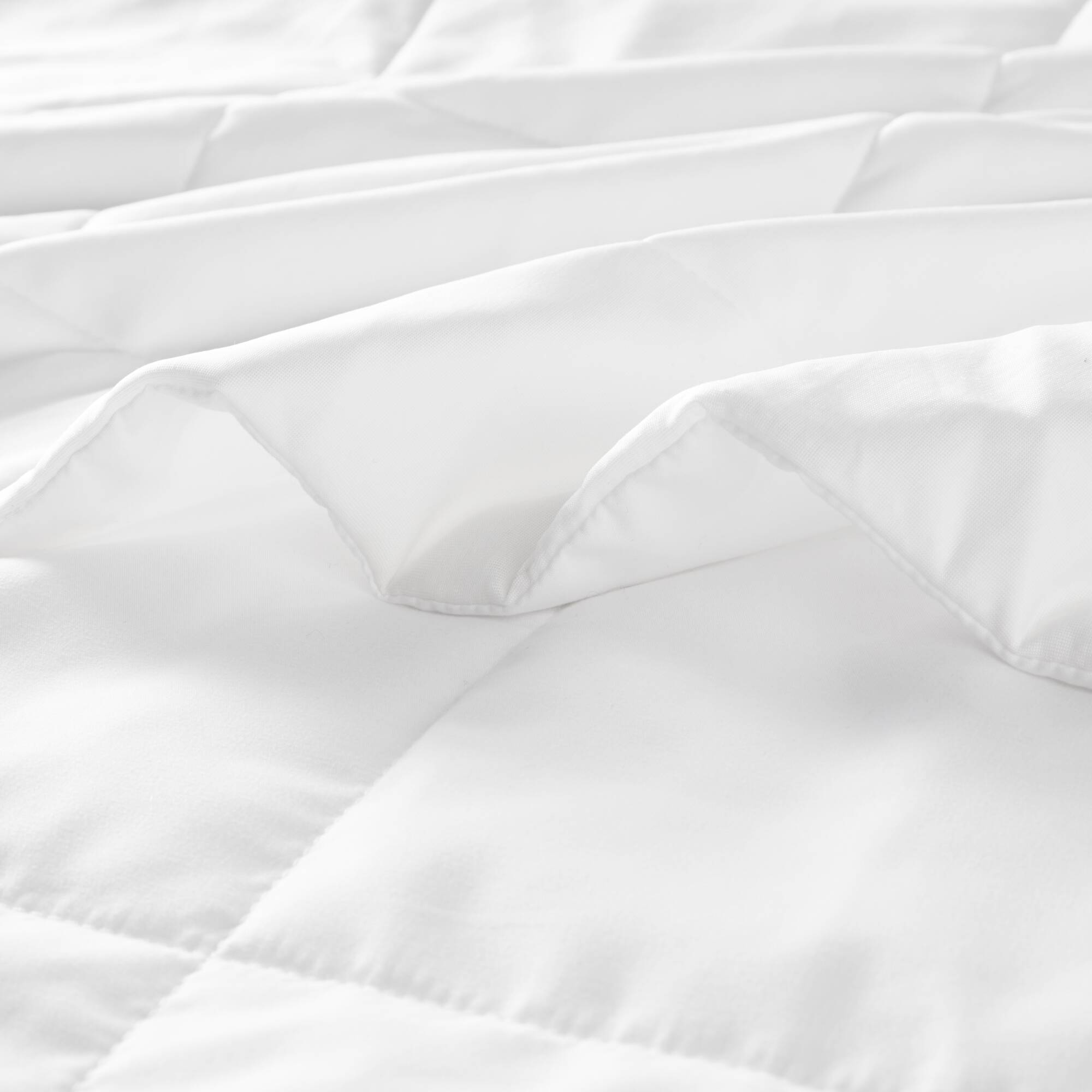 Down Alternative Blanket