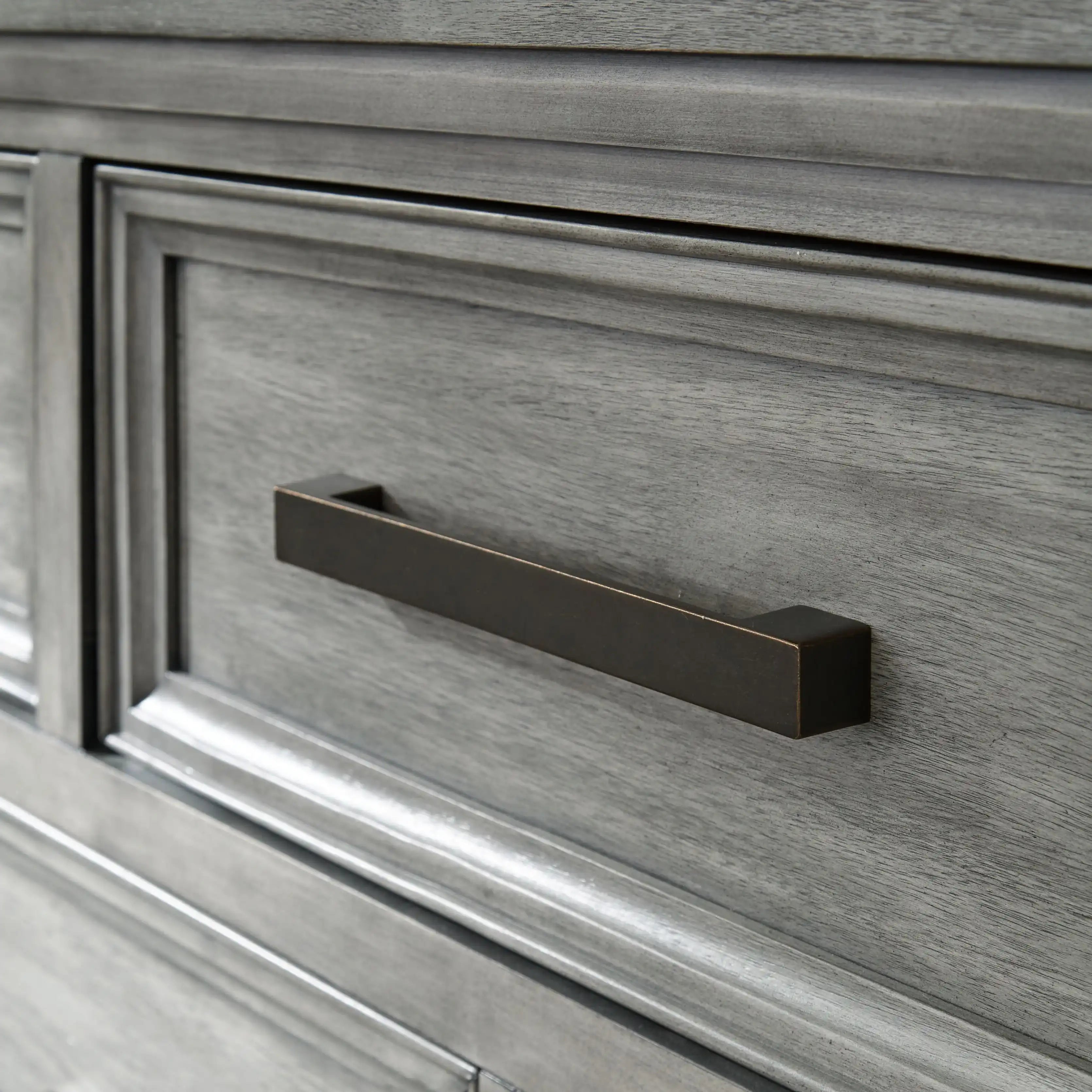 Russelyn - Dresser, Mirror - Gray