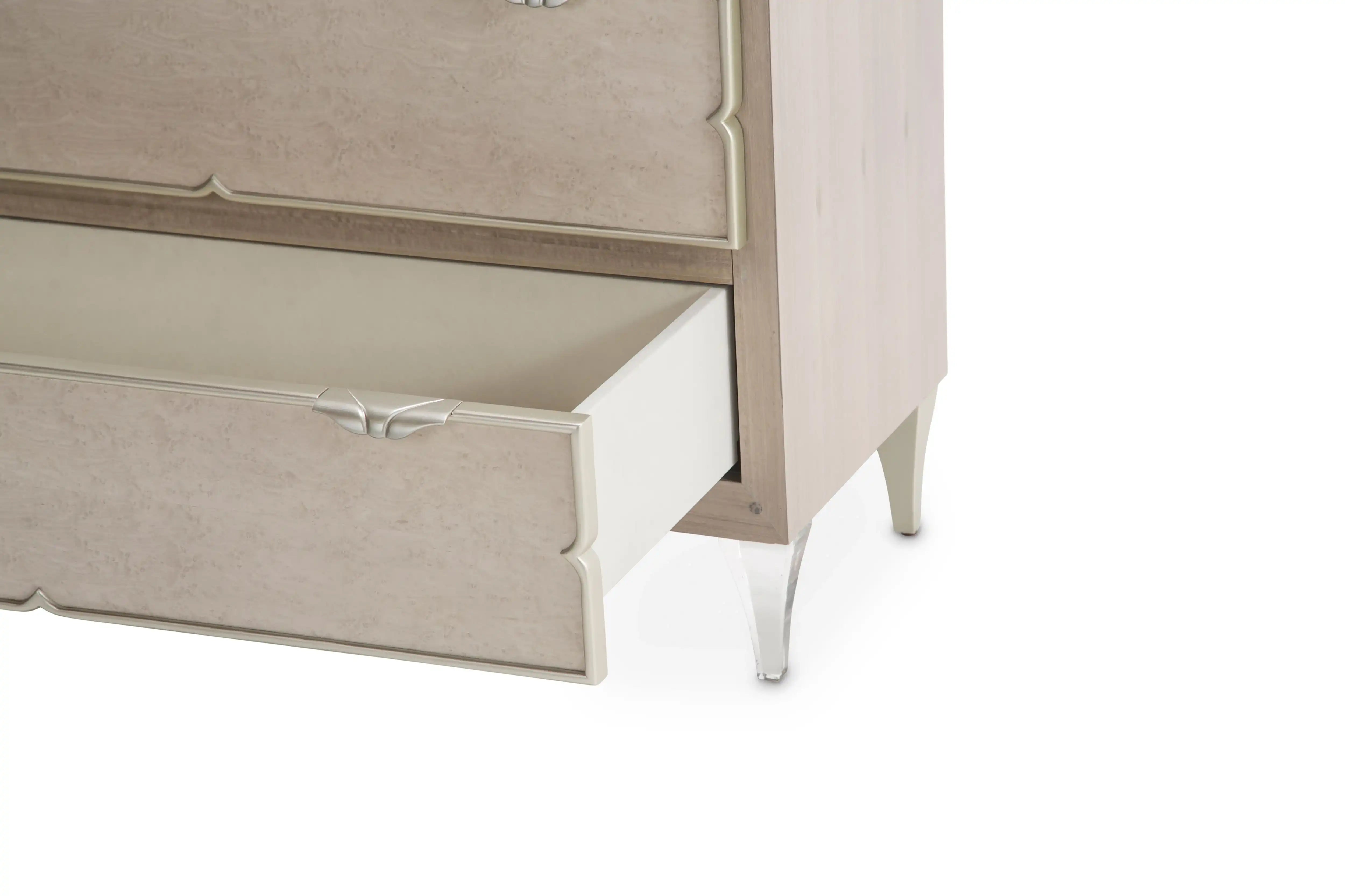 Camden Court - 6-Drawer Chest - Pearl - Best Buy Furniture