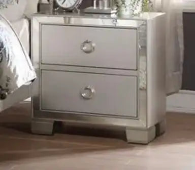 Voeville II - Nightstand - Silver
