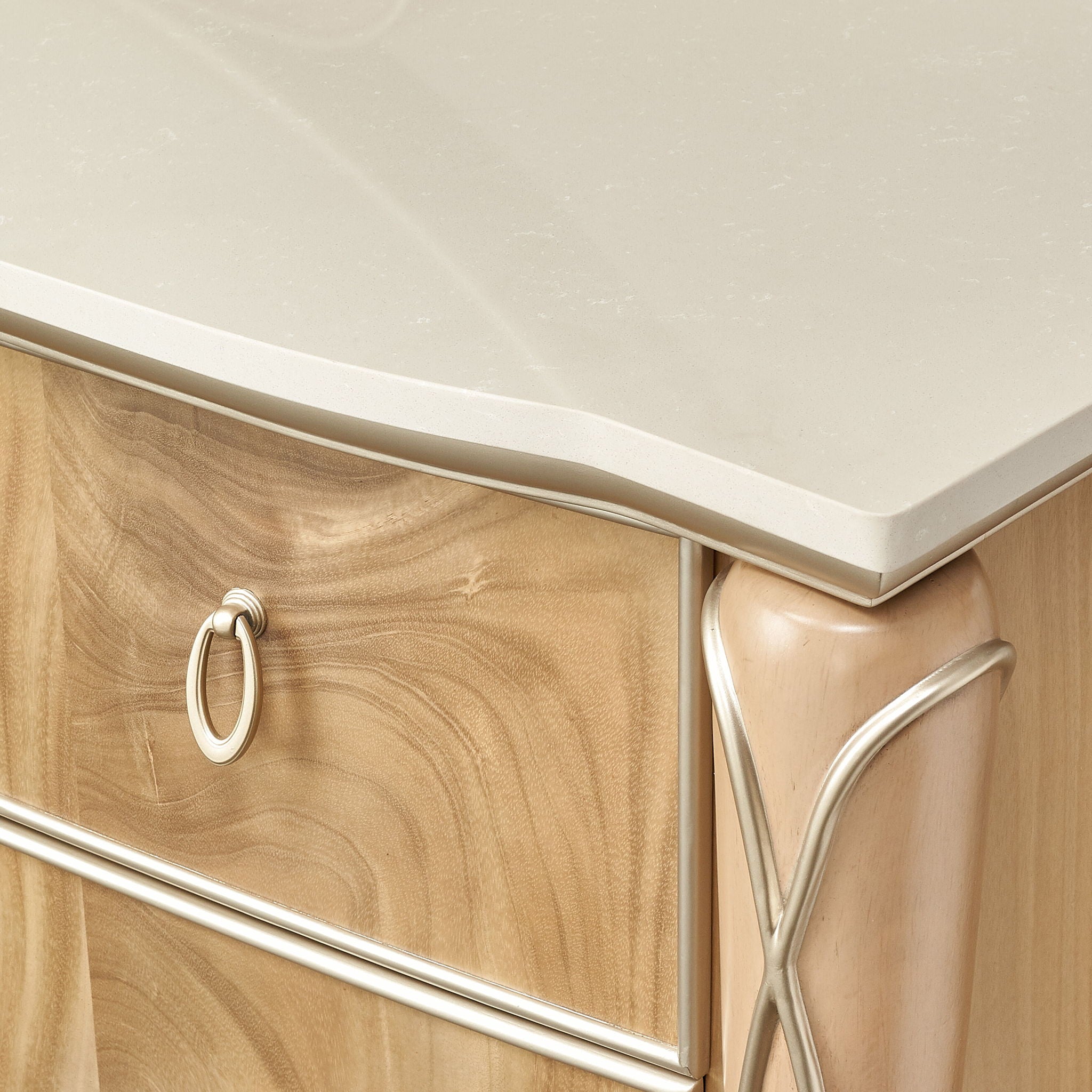 Villa Cherie - Dresser