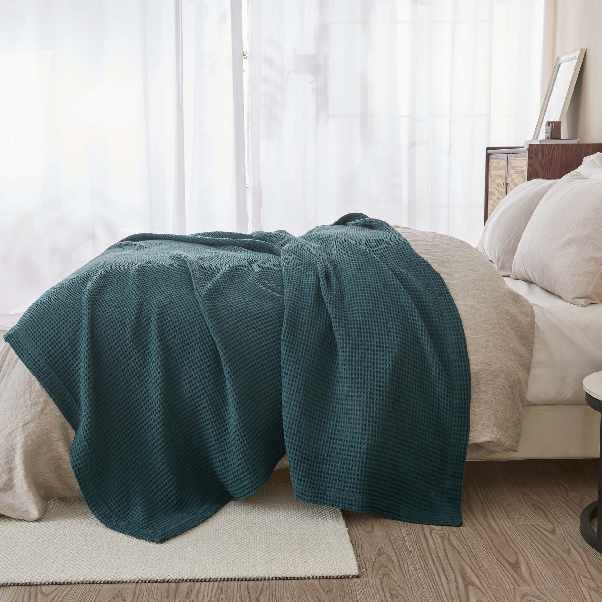 100% Cotton Waffle Weave Blanket - Mikala Collection - Best Buy Furniture