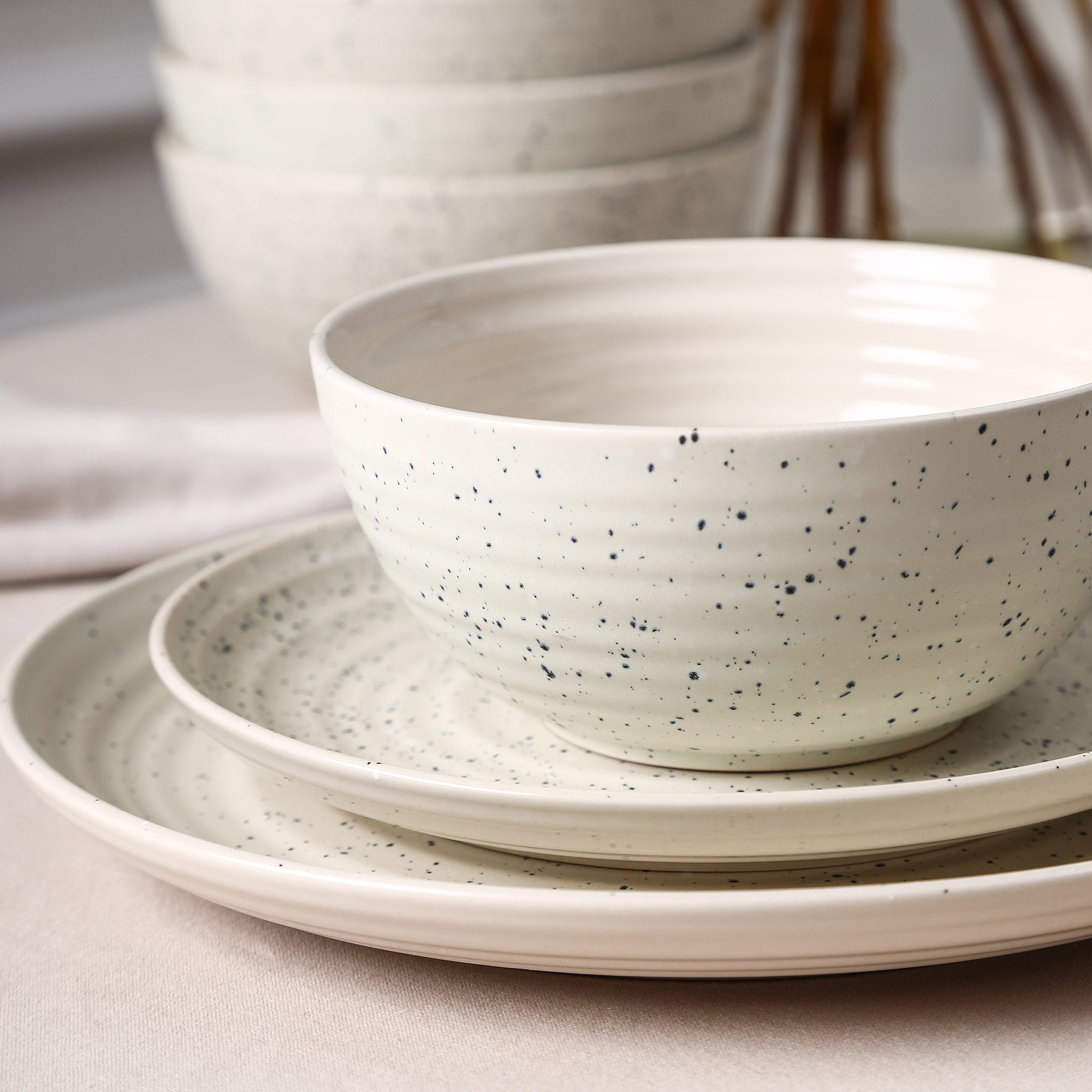 Dua Stoneware Bowl - White