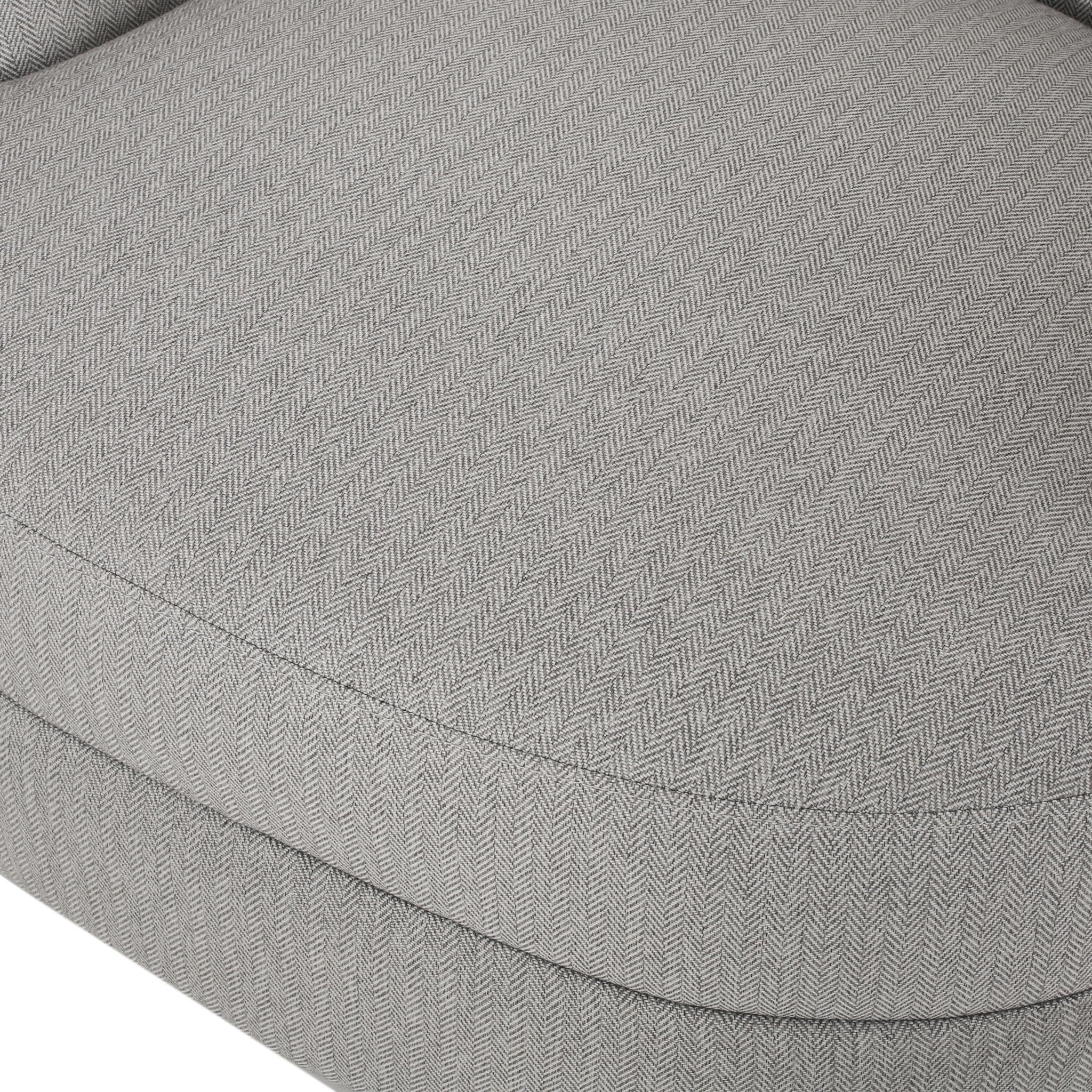 Elegant Barrel Style Club Chair