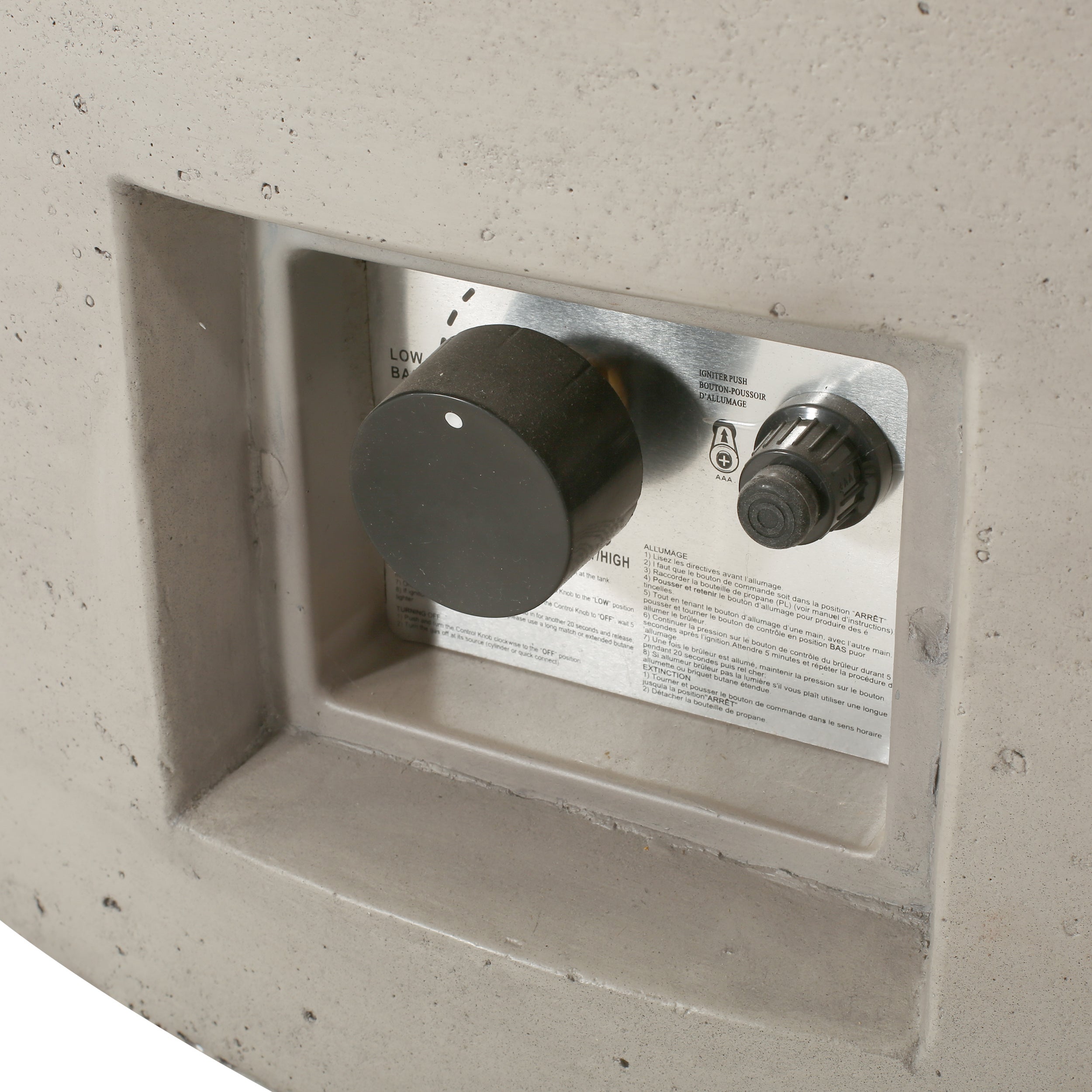 Modern Outdoor 50,000 BTU Round MgO Concrete Propane Fire Pit