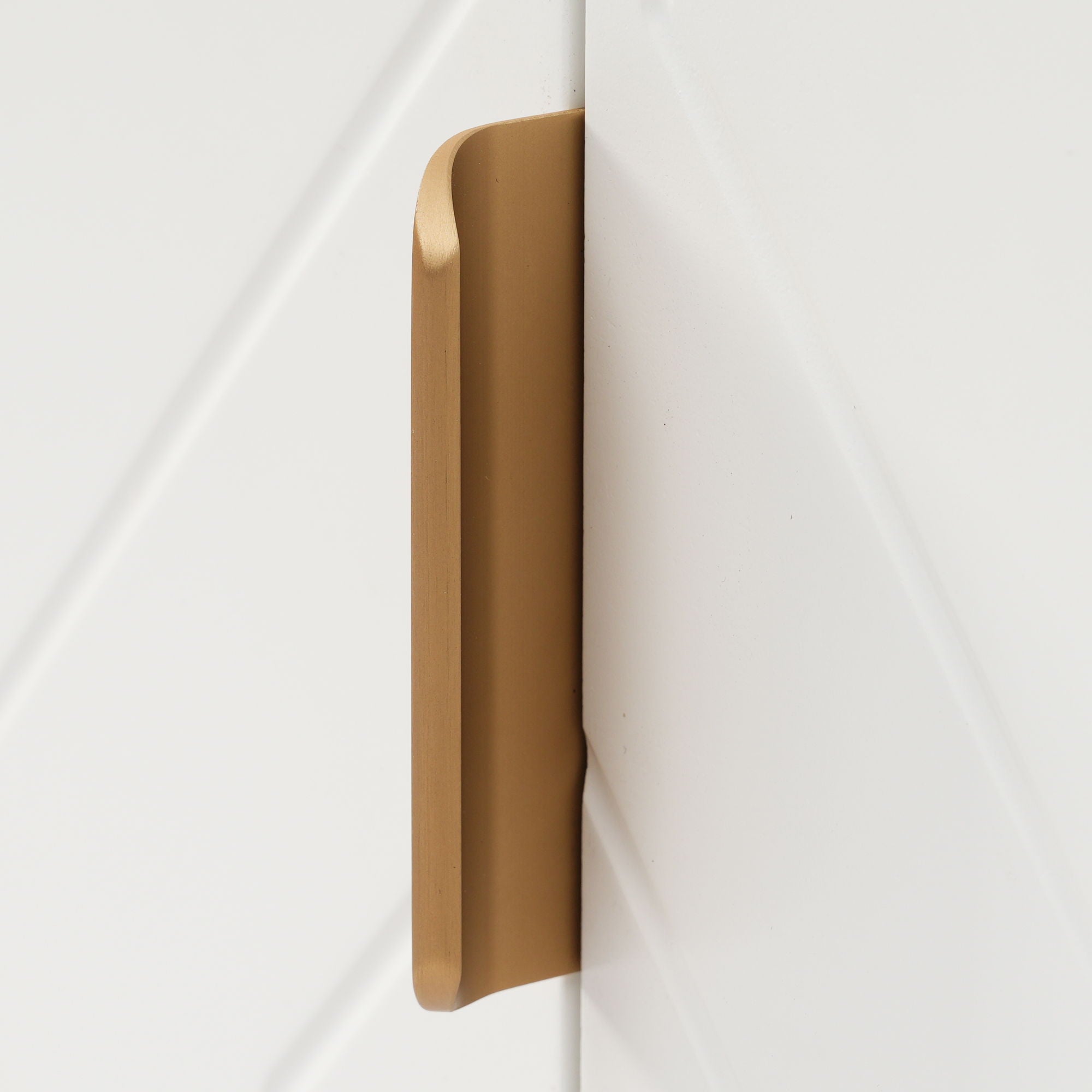 Modern TV Stand With 3 Doors And Adjustable Shelves