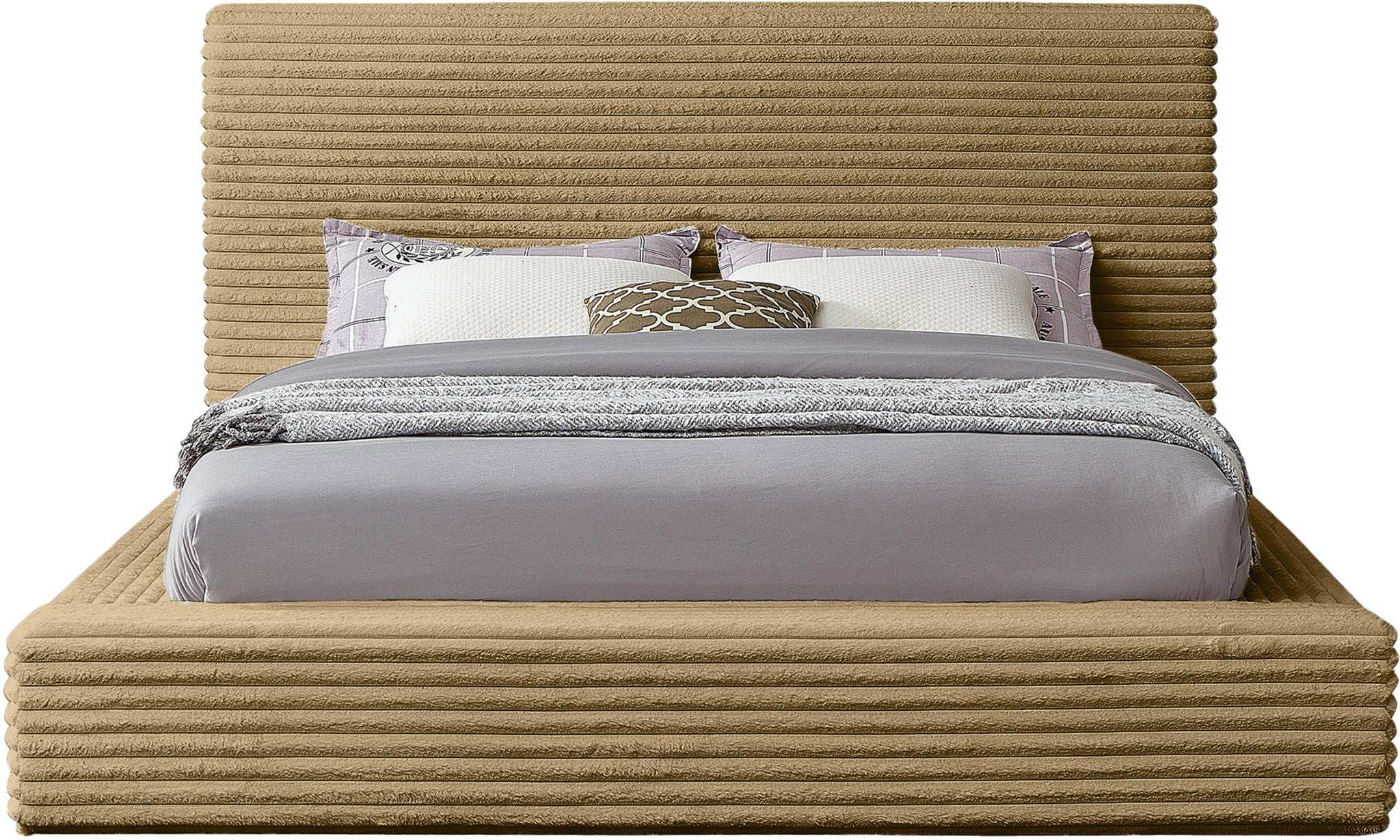 Dexter - Bed
