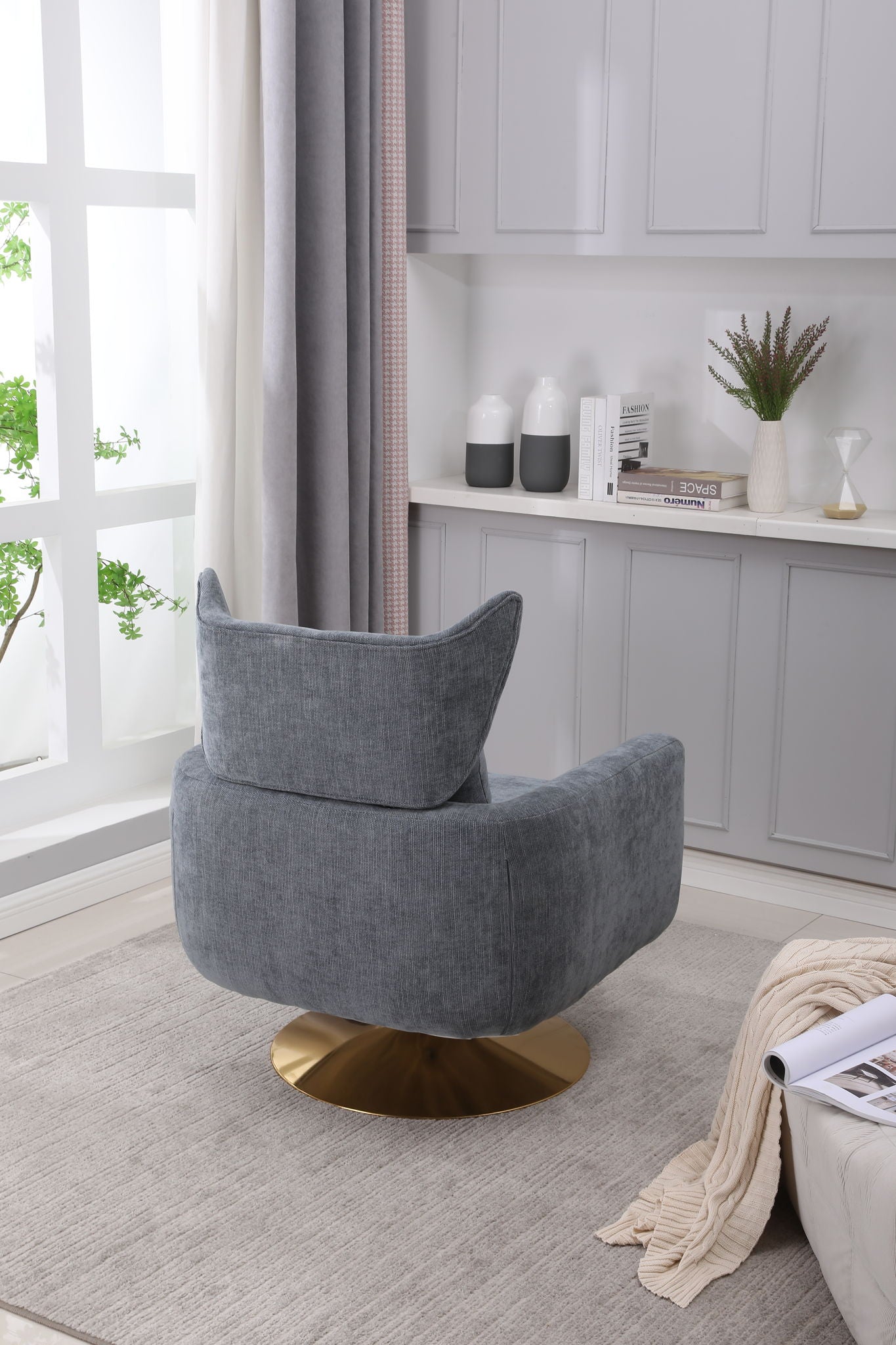 Classic Mid-Century 360 Degree Swivel Accent Chair