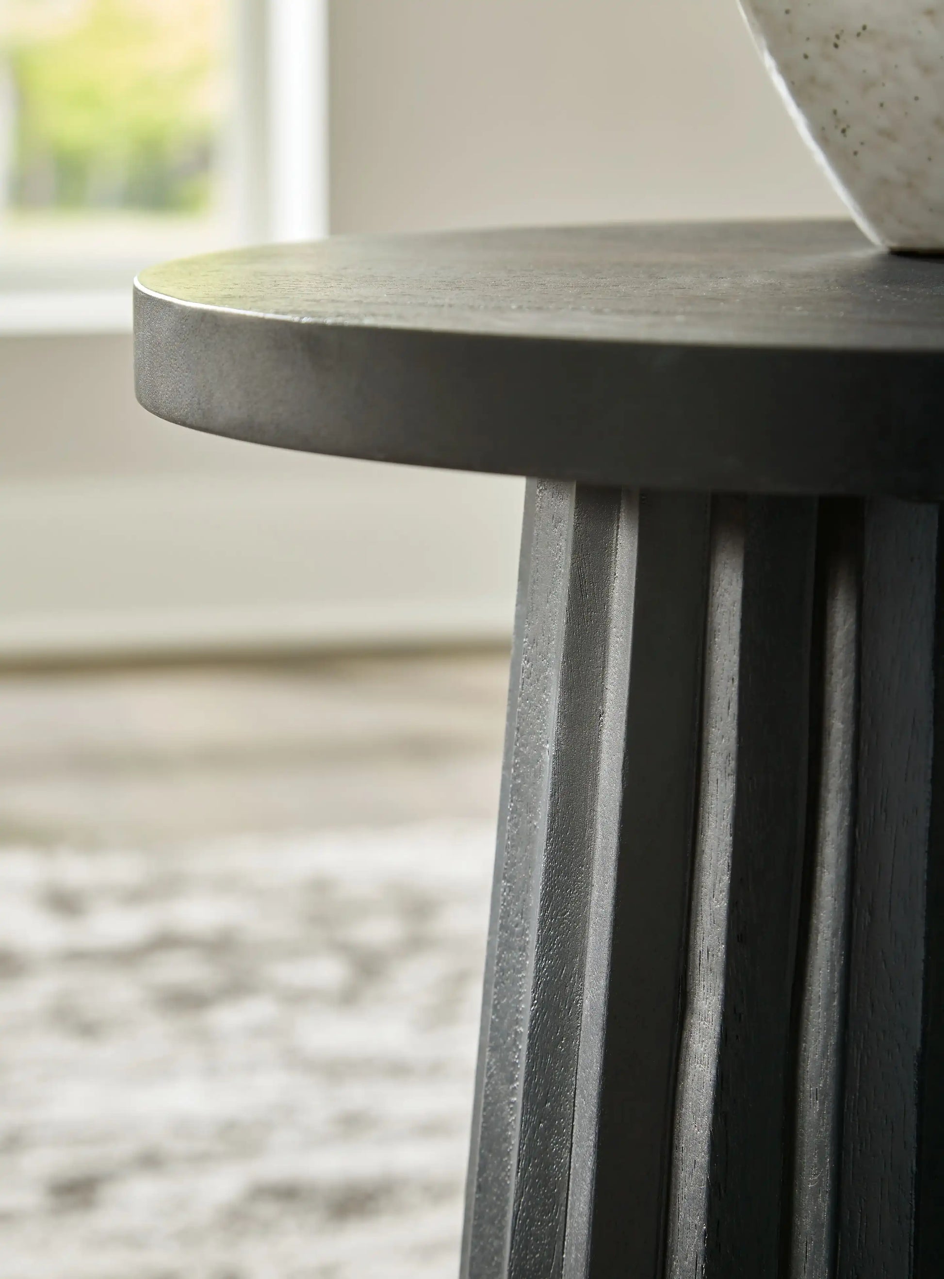 Ceilby - Accent Table - Best Buy Furniture