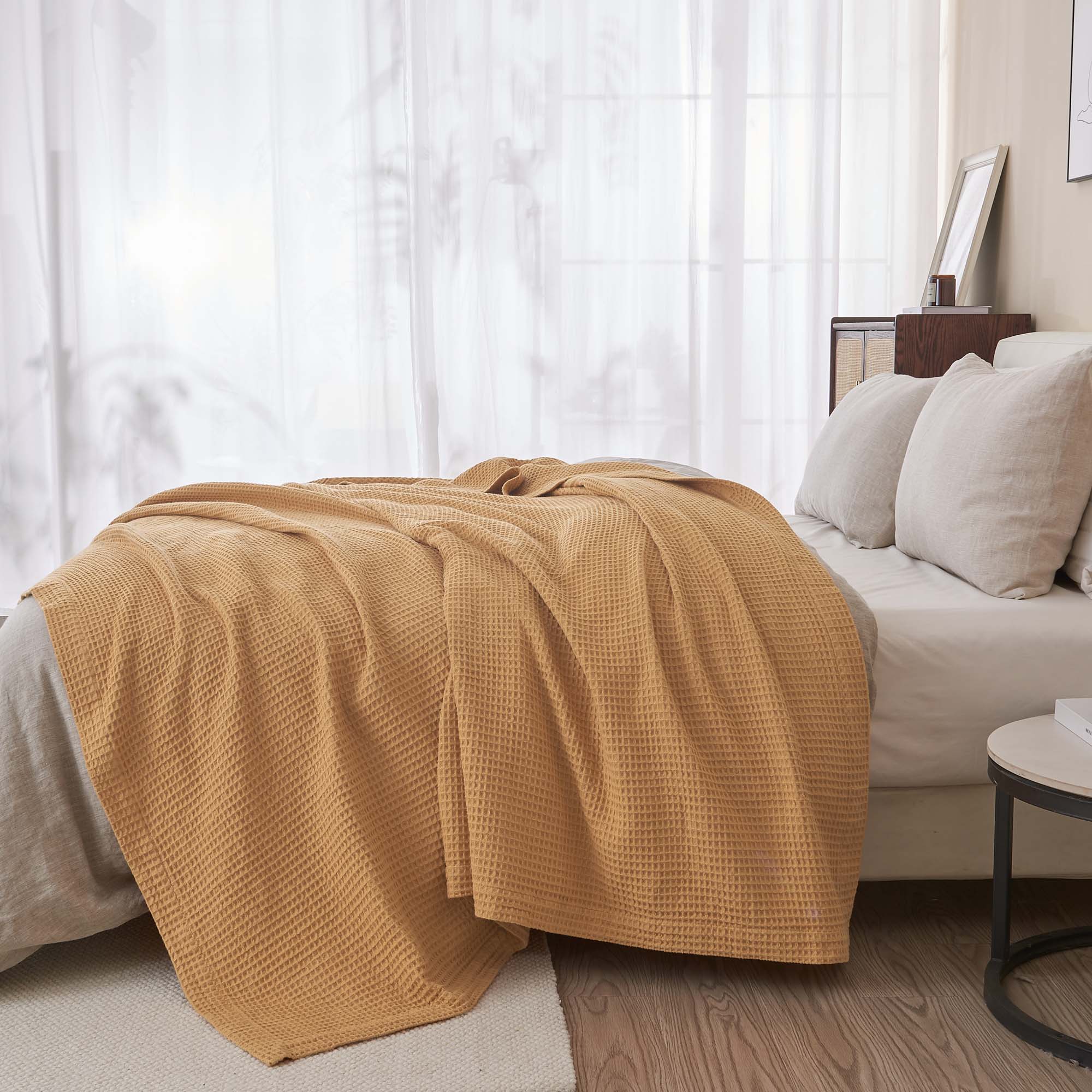 100% Cotton Waffle Weave Blanket - Mikala Collection - Best Buy Furniture