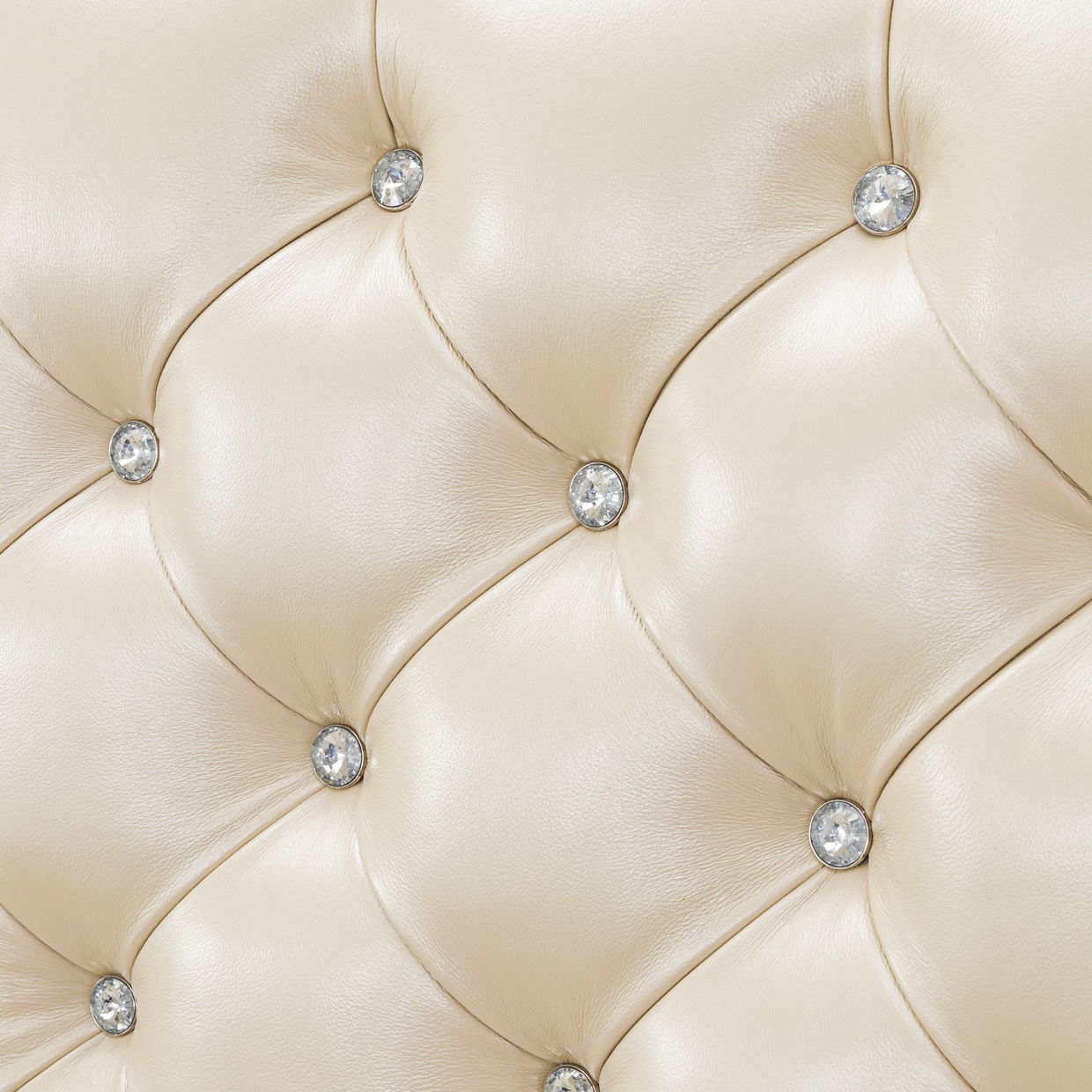 Hollywood Swank - California King Upholstered Bed - Creamy Pearl