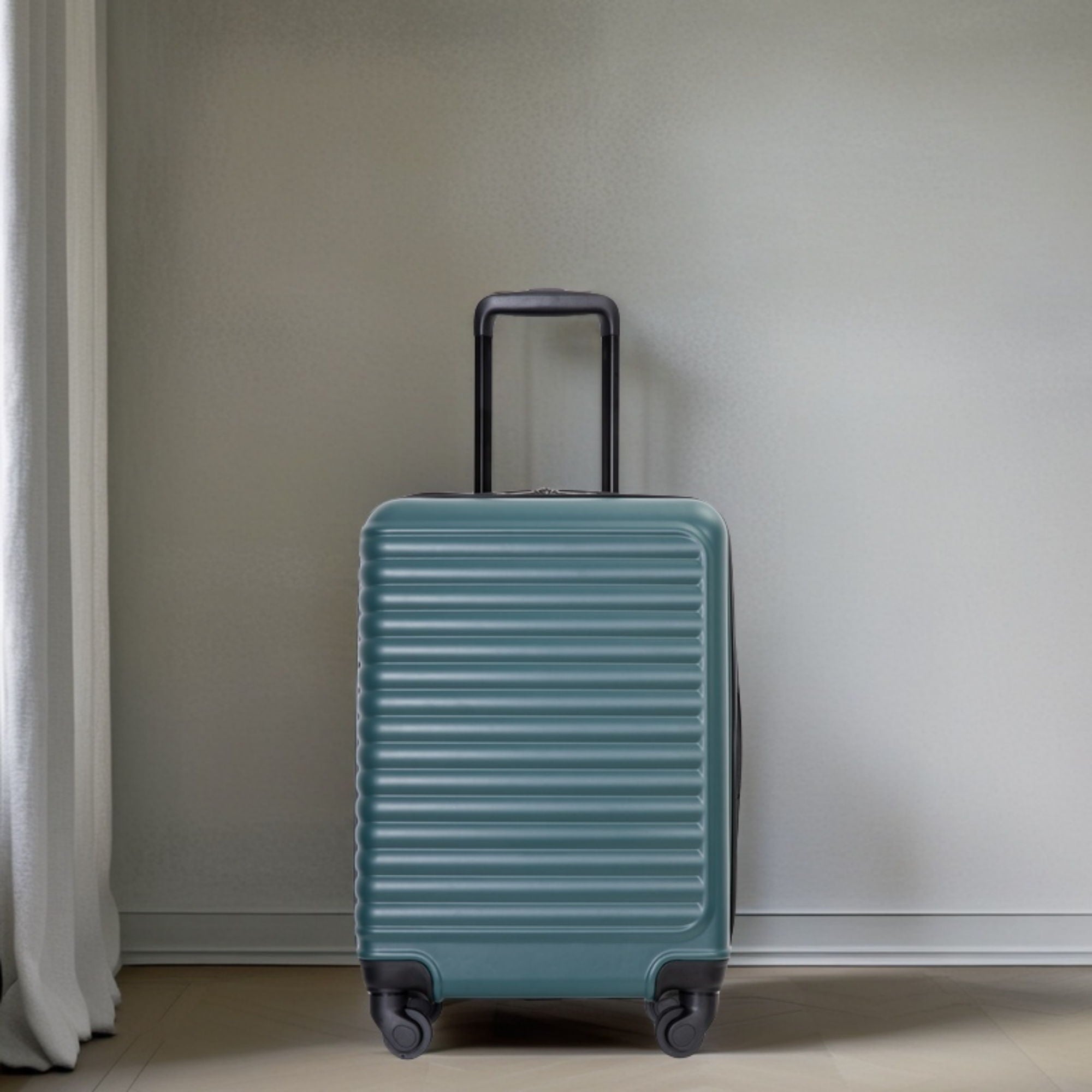 20" Carry On Luggage Lightweight Suitcase, Spinner Wheels