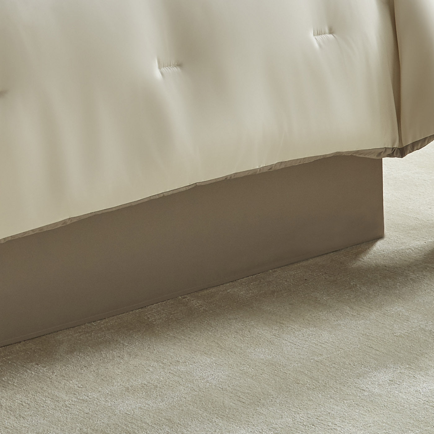 Hillcrest 9-Pc Ivory Damask Jacquard Comforter Ensemble