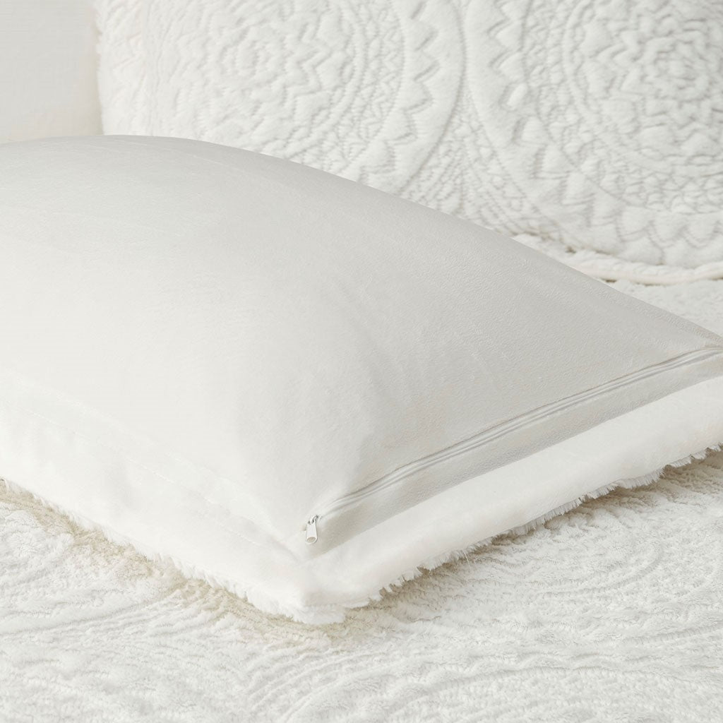 Embroidered medallion faux fur ultra plush comforter mini set - Tuesday Morning - Quilts & Comforters