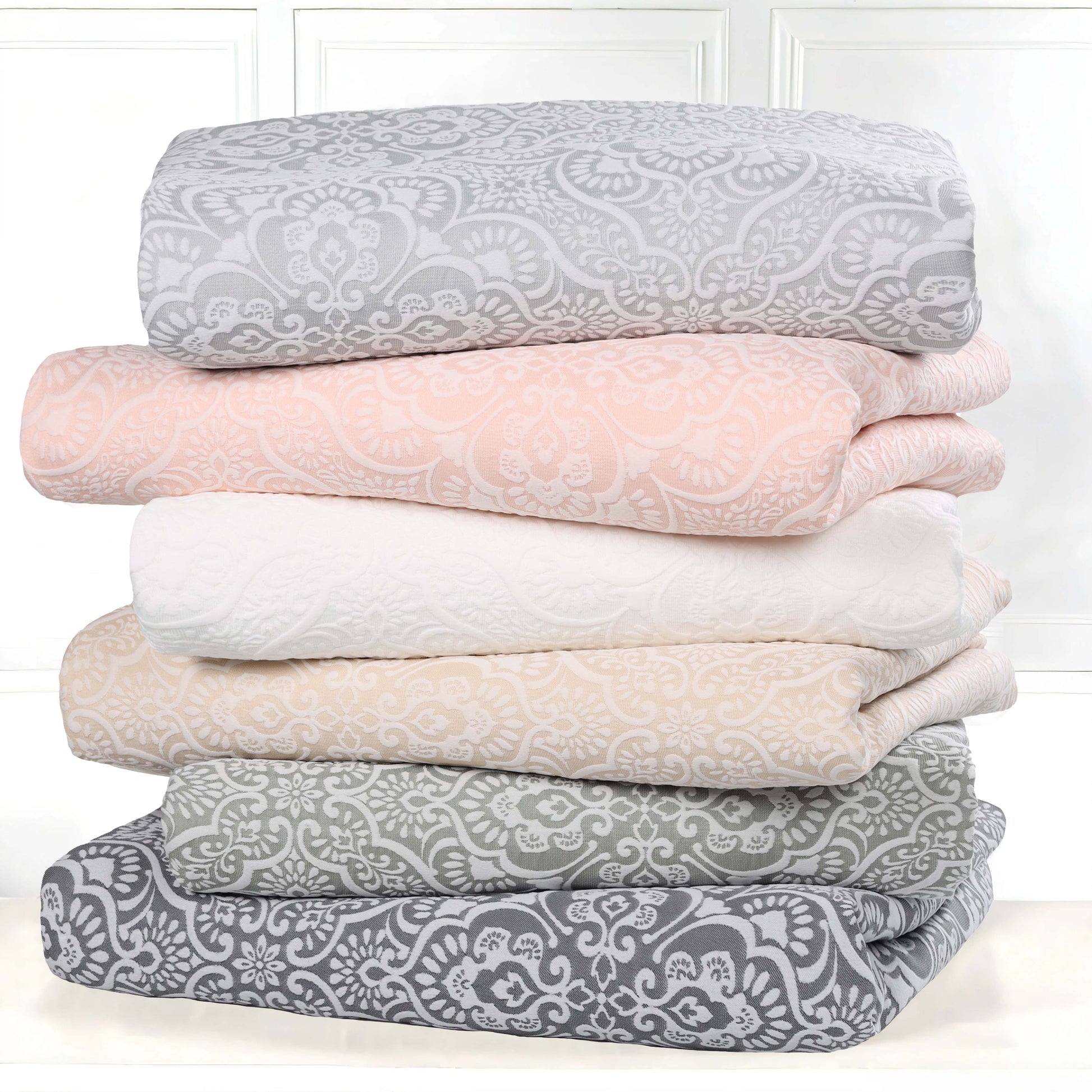 Enzy Medium Weight Floral Matelasse 3 Piece Bedspread Pillow Sham Set - Bedspread by Superior Brand