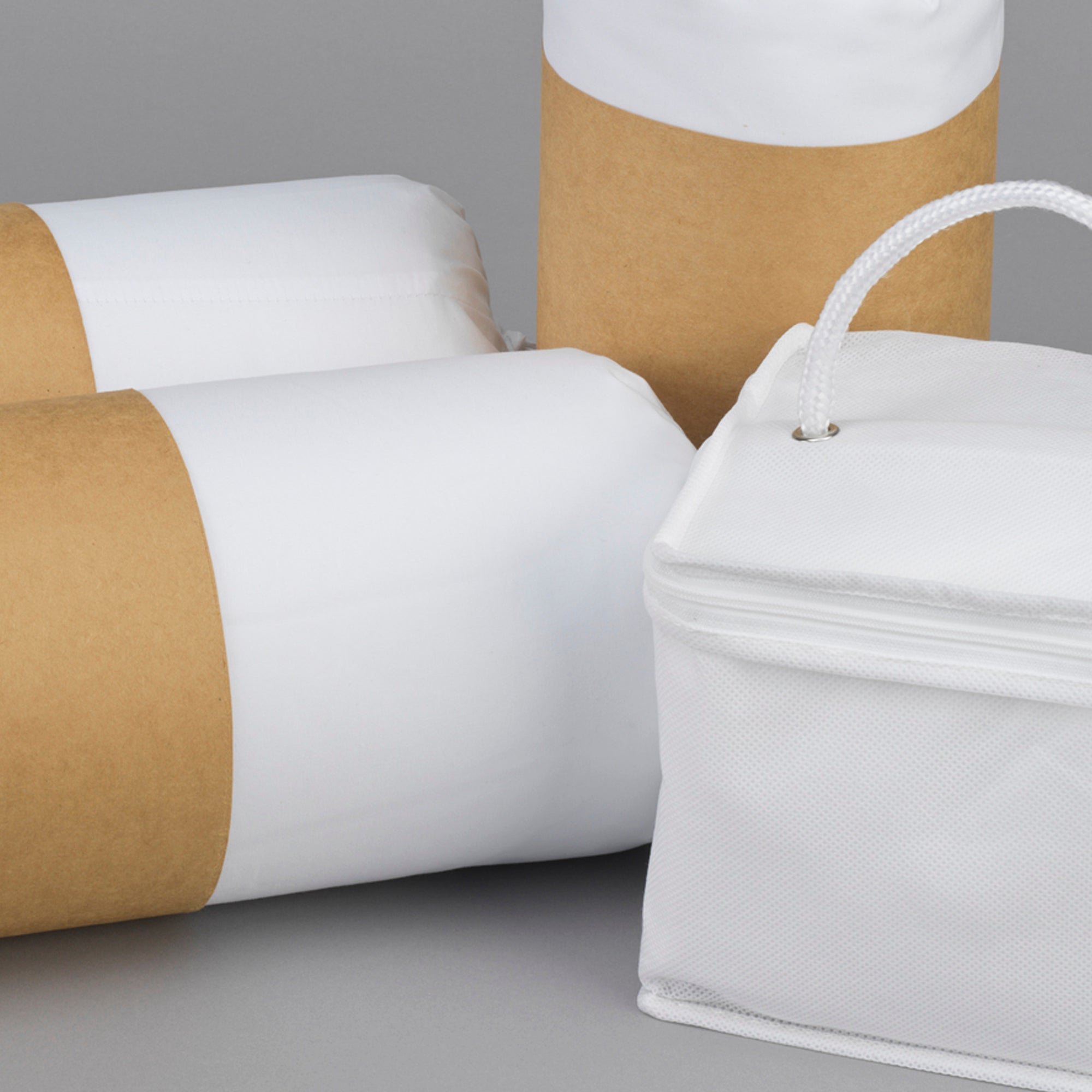 Essentials bedding bundle full: pillows, sheet set, mattress protector - Tuesday Morning - Bed Sheets