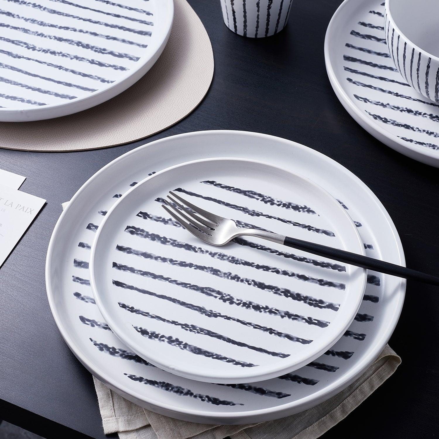 Nova Stoneware Dinnerware Set - Black
