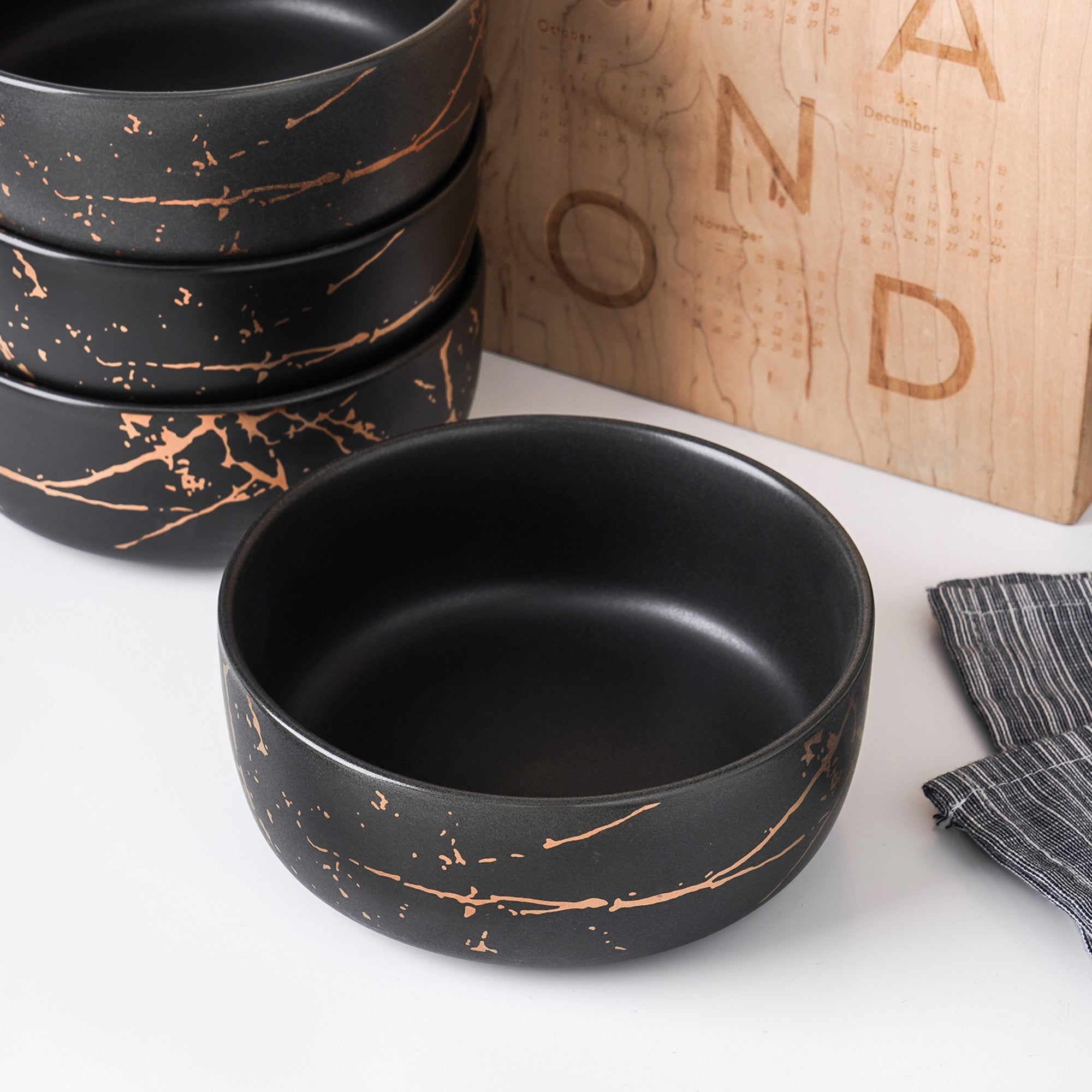 Zora Porcelain Bowl - Black