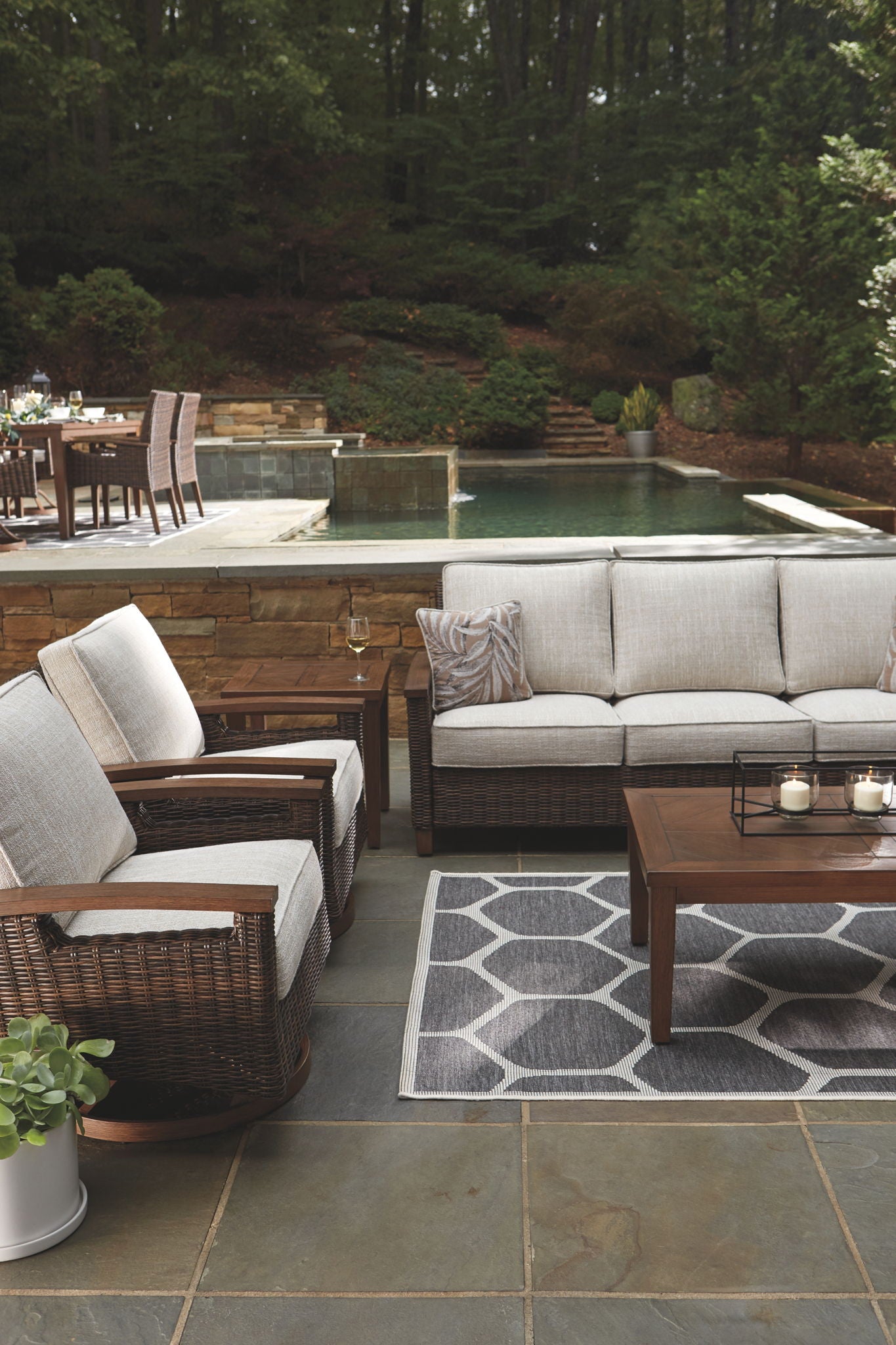 Paradise Trail - Medium Brown - Sofa with Cushion