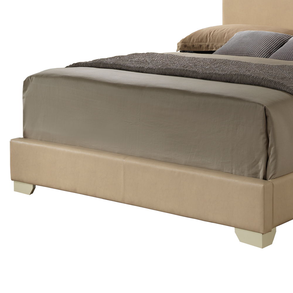 Elegant Platform Bed For Relaxed Spaces