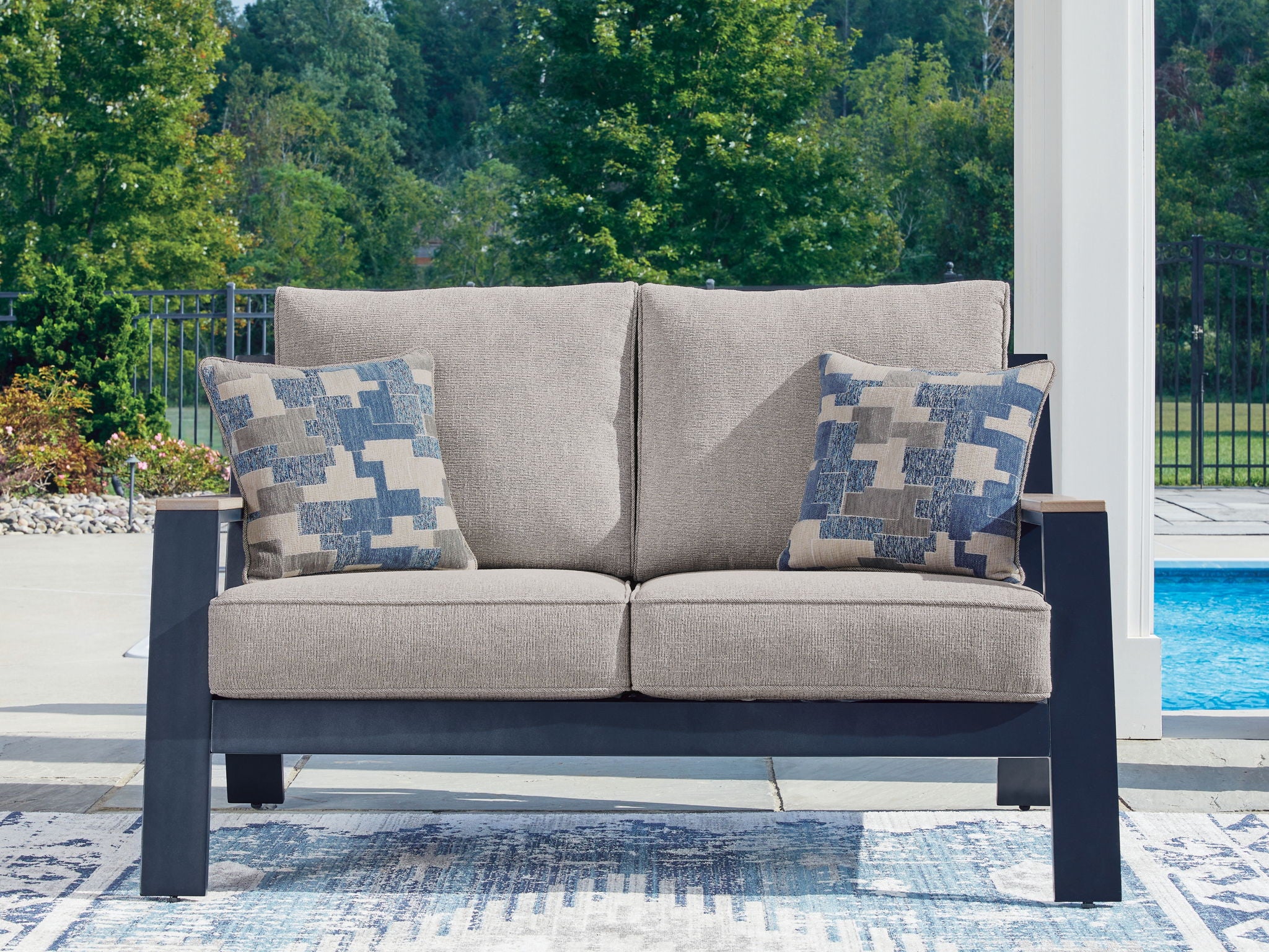 East Beach - Loveseat With Cushion - Blue