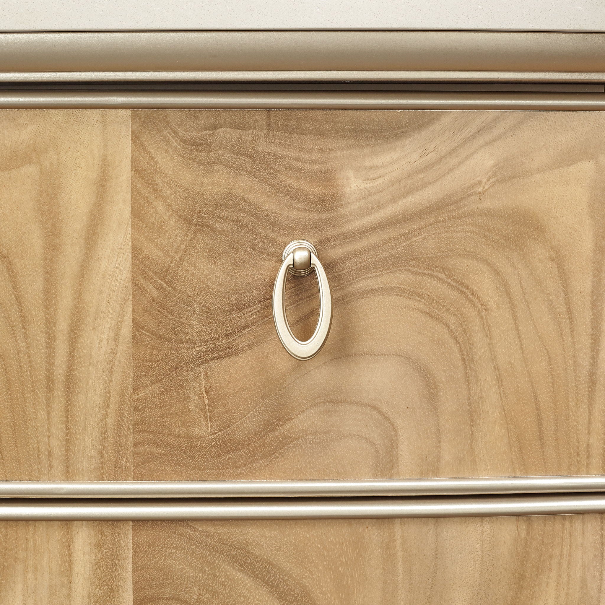 Villa Cherie - Dresser