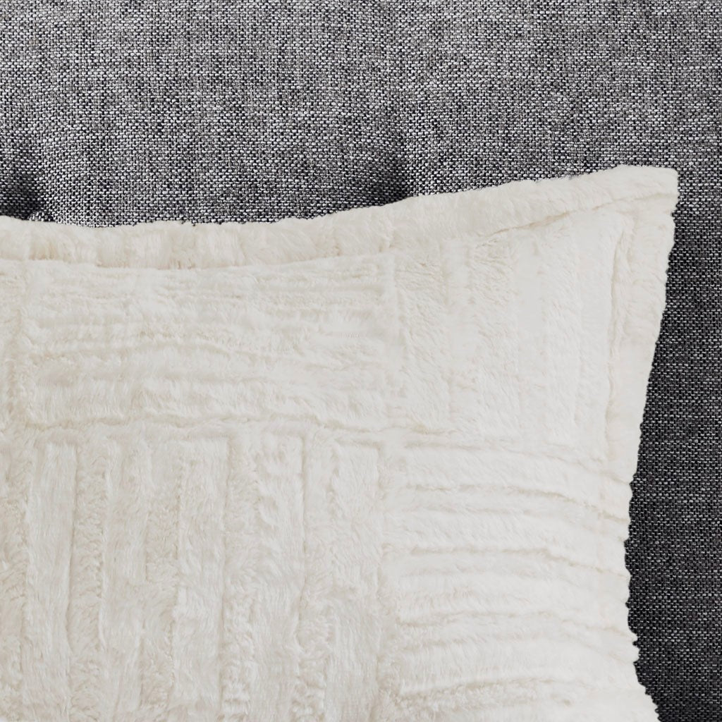 Full/queen fur down alternative comforter mini set - Tuesday Morning - Quilts & Comforters
